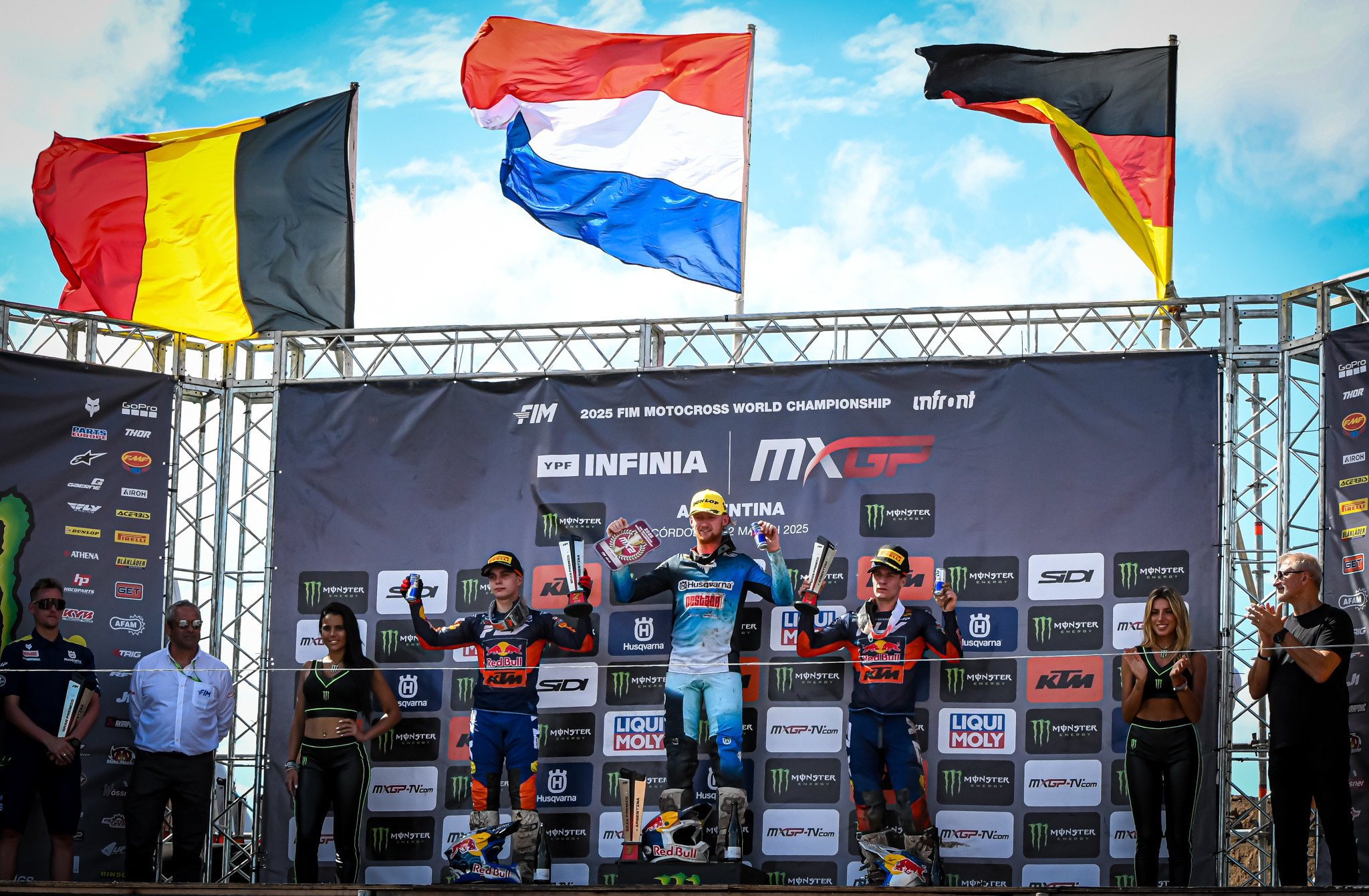 podium mx2