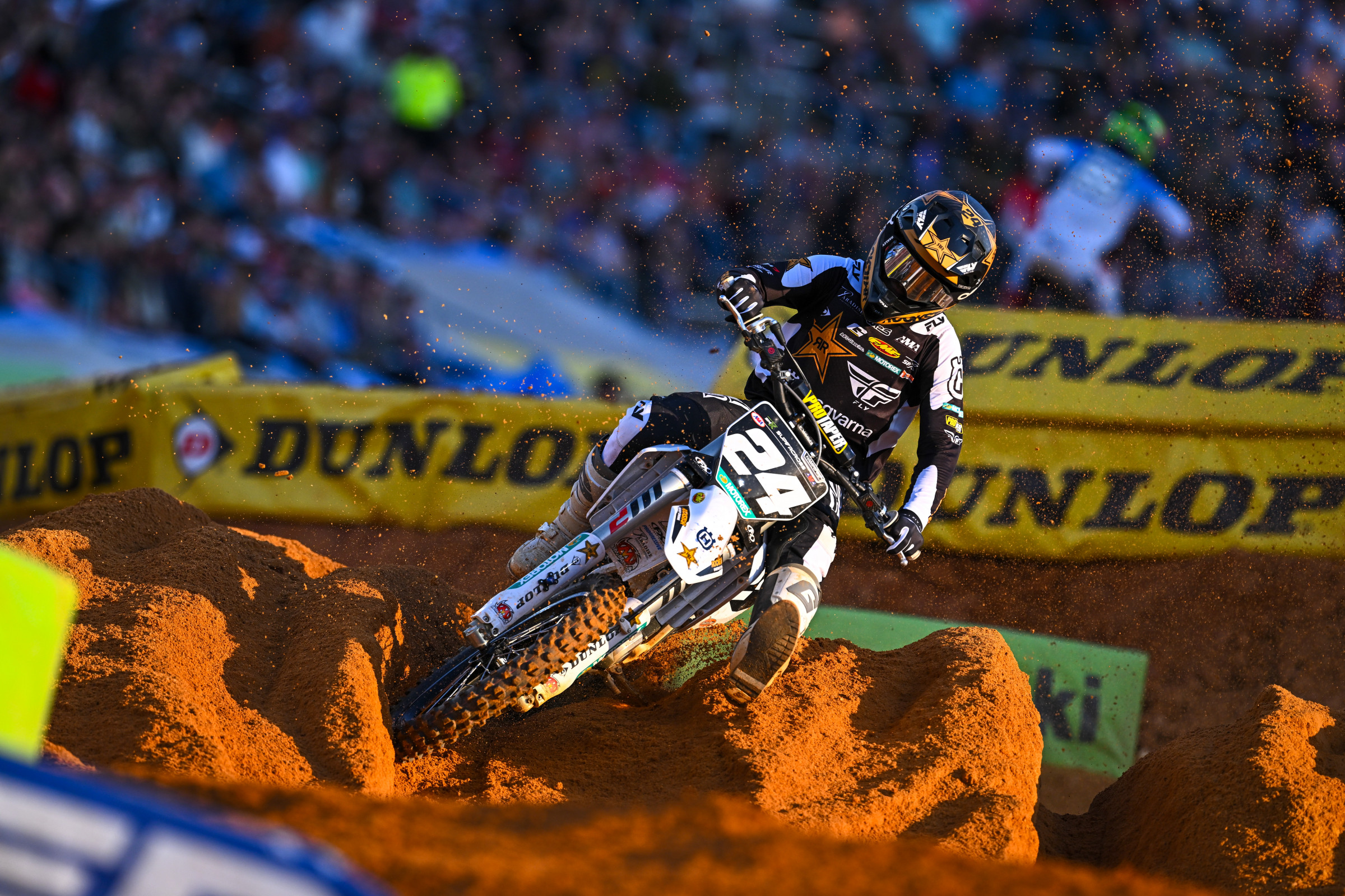 RJ Hampshire takes the first 250SX win of the night!