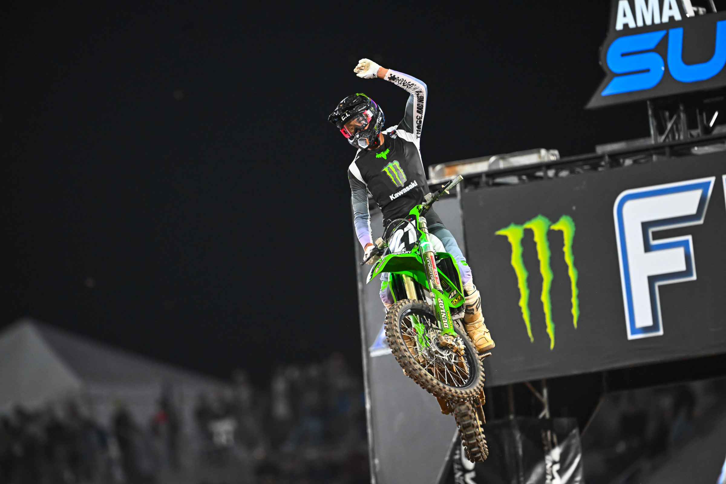 Enzo Temmerman takes the SMX Next - Supercross main event win!