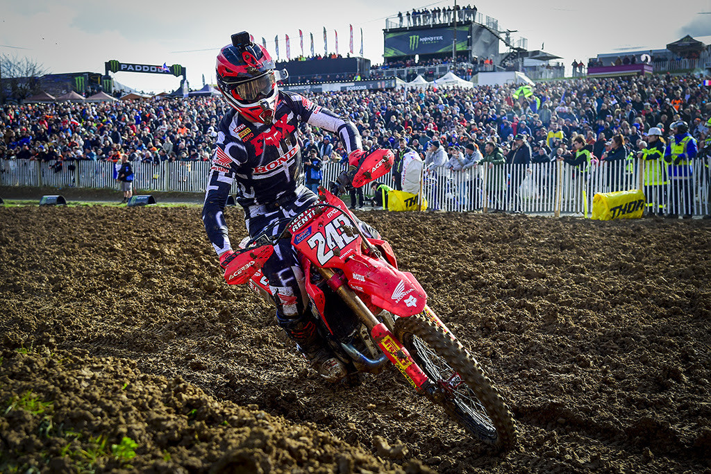 Tim Gajser is moving out quickly with a moto win streak.