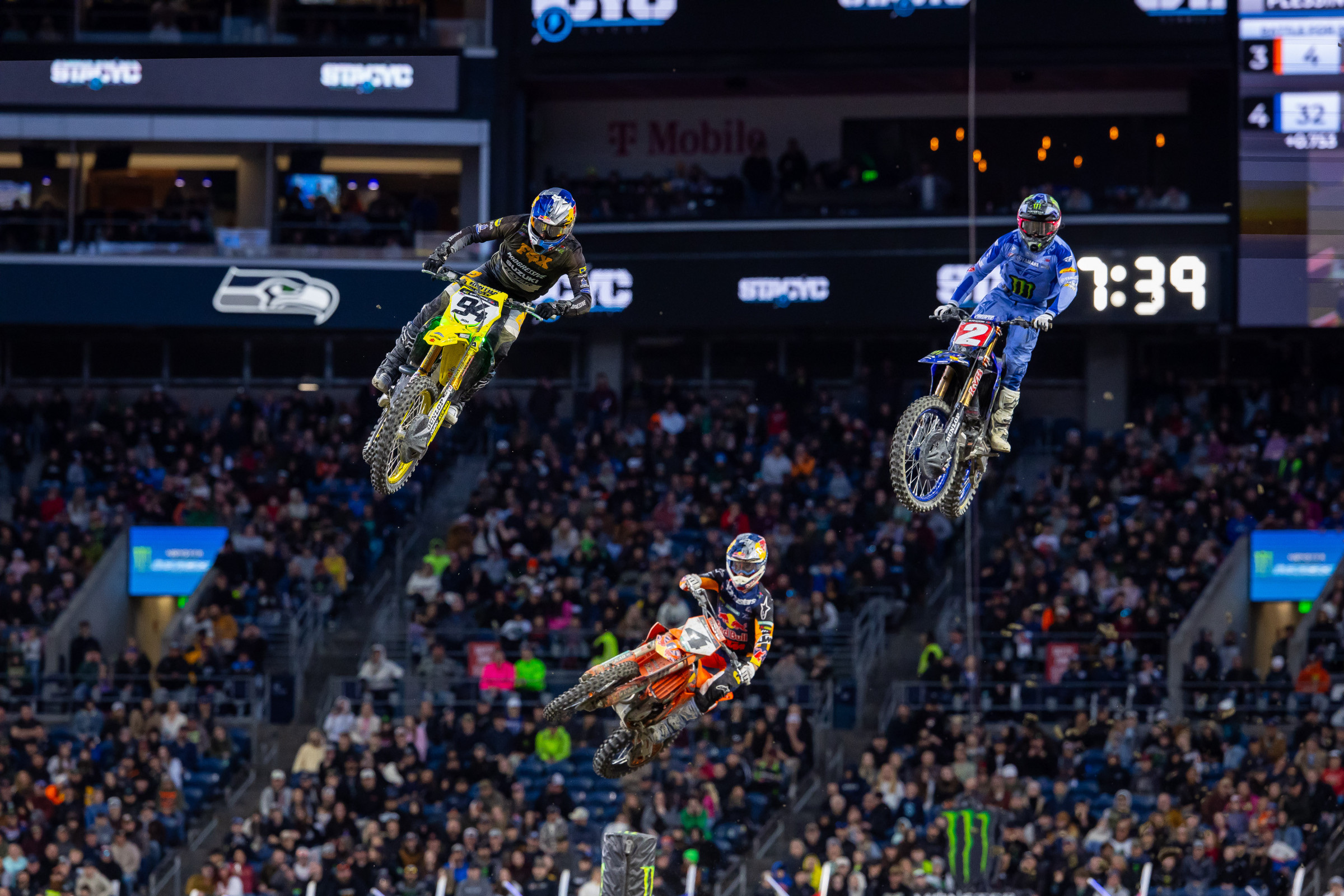 The racing in the 450SX main event was as good as we've seen all season.