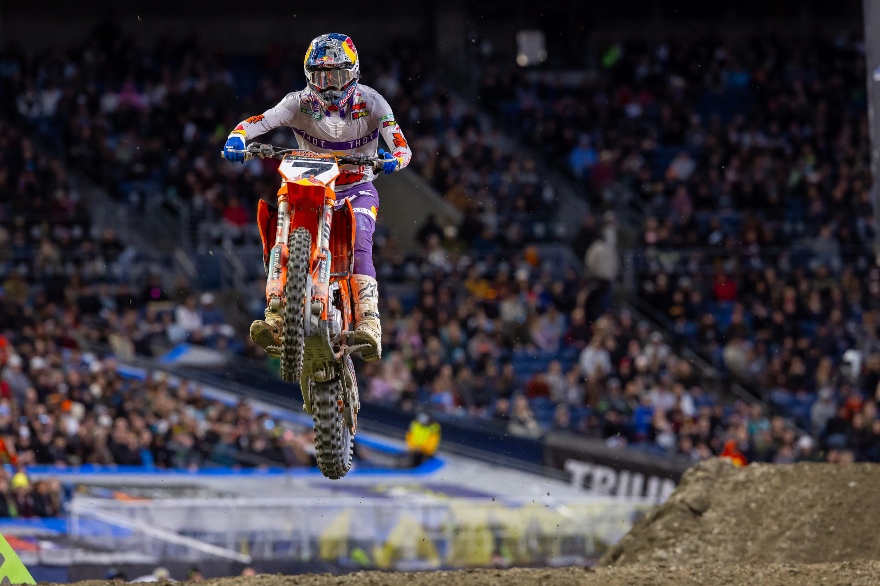 Plessinger Gets Third Podium of 2025 Supercross at Seattle - Racer X