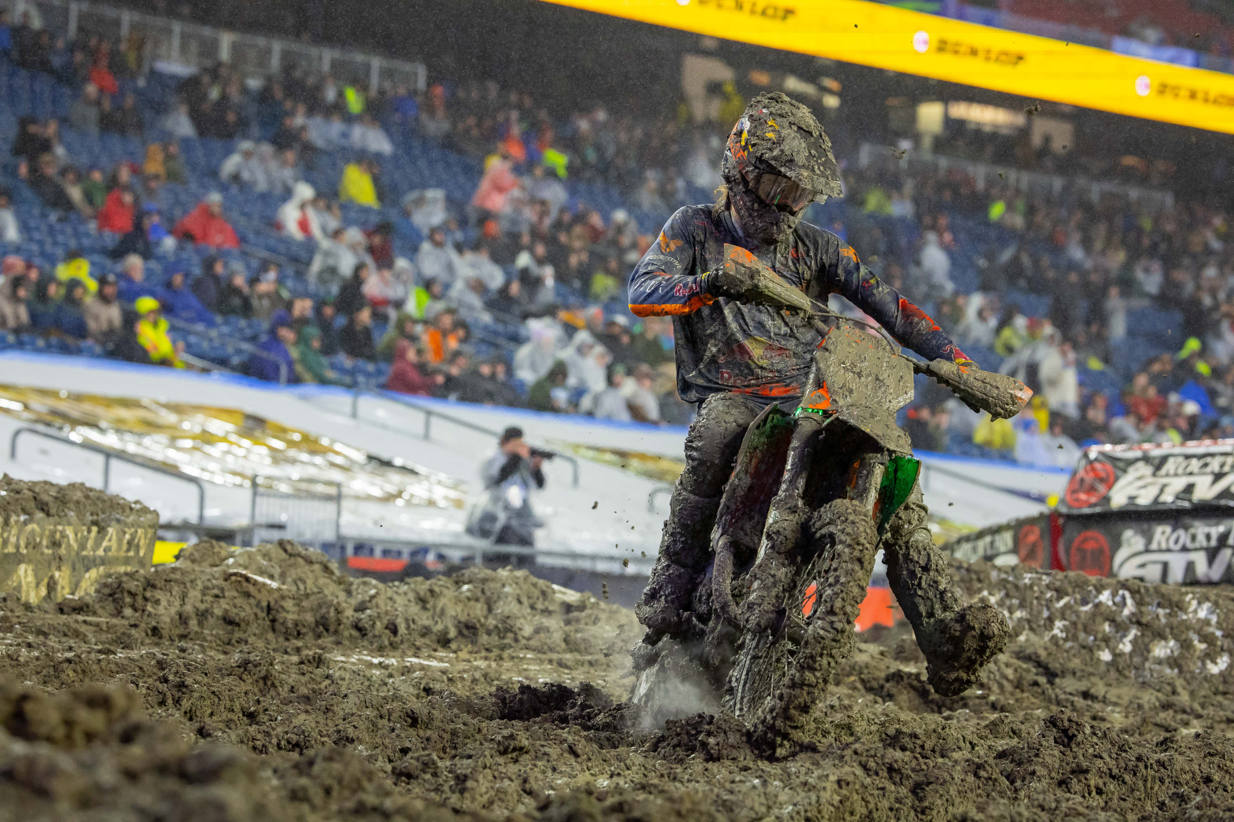 Aaron Plessinger shows off the green leader lights in Foxborough.
