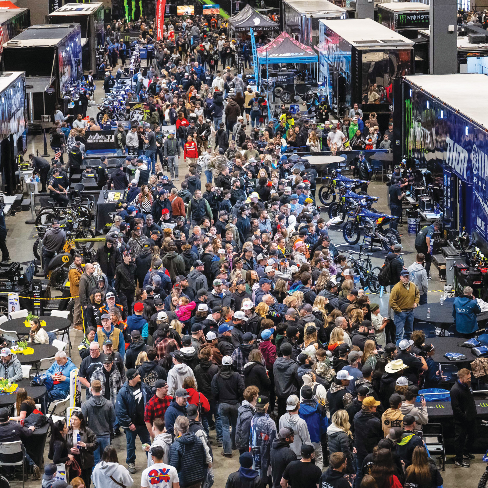 The Seattle pit party was jam-packed.
