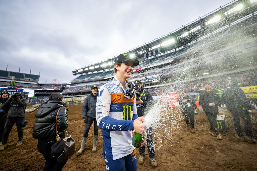 Cole Davies Goes Back-to-Back in Philadelphia: “I Was a Bit Pissed on the Gate”