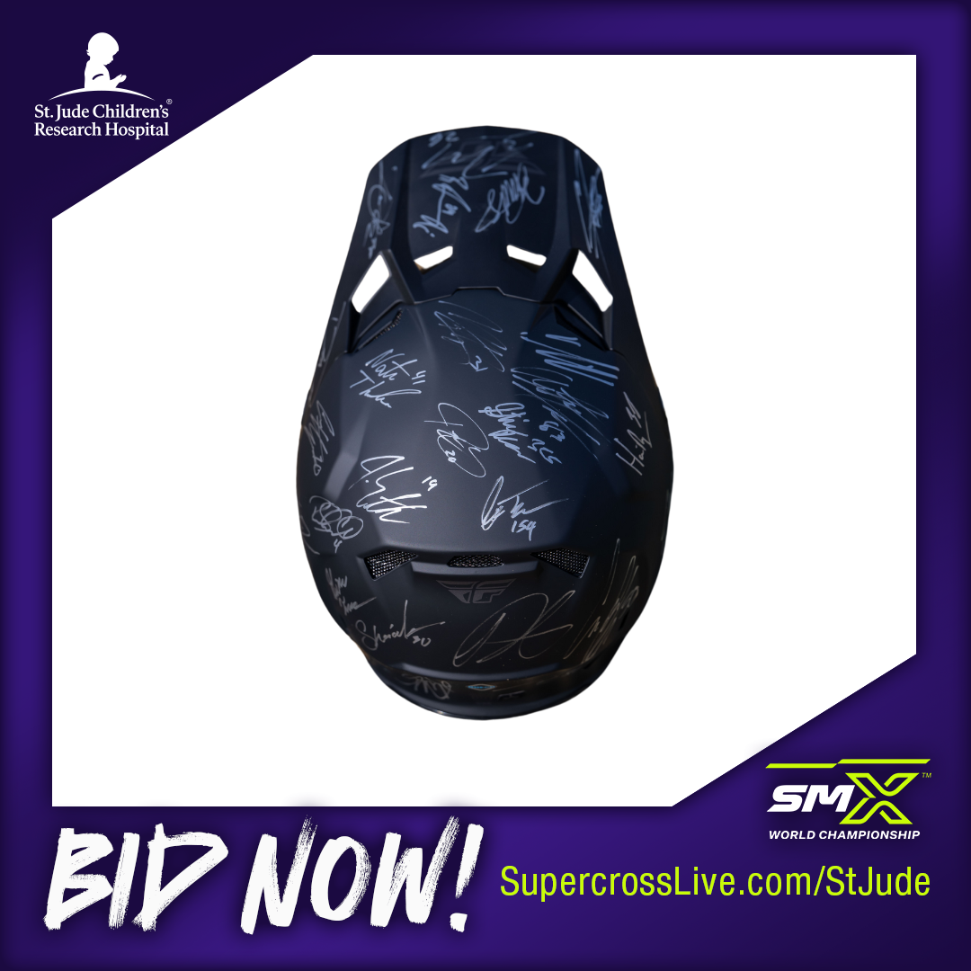 4307_ FLY Racing Helmet Autographed by 250 Class Contenders