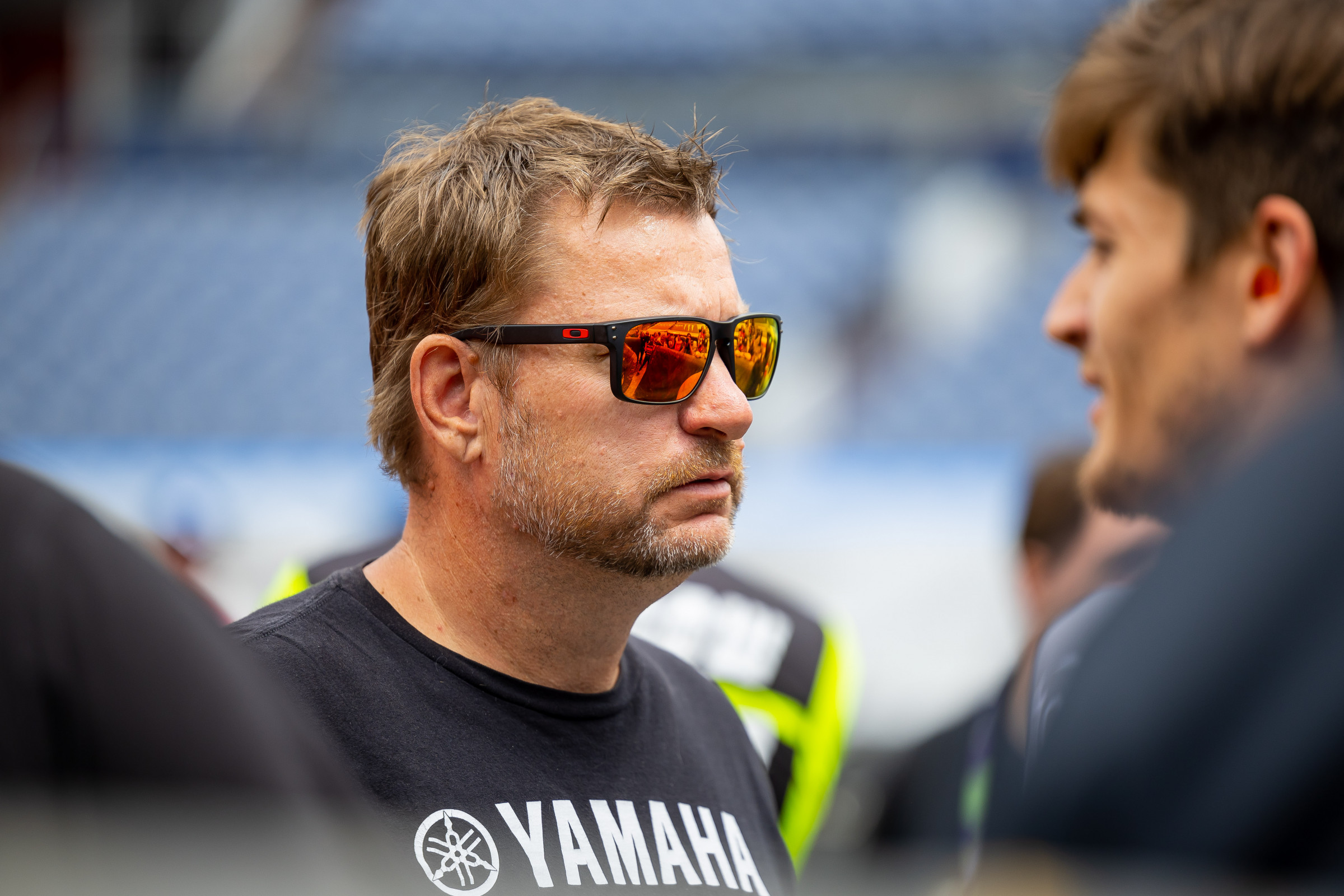 Matthes directing at the 2023 PulpMX Yamaha Privateer LCQ Challenge in Denver.