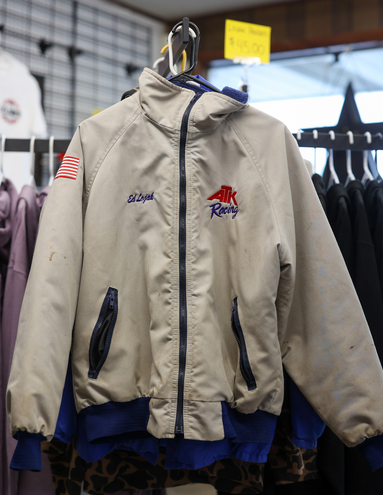 2B1B6865-74BD-45B5-BCFC-608C5F6CDD2C