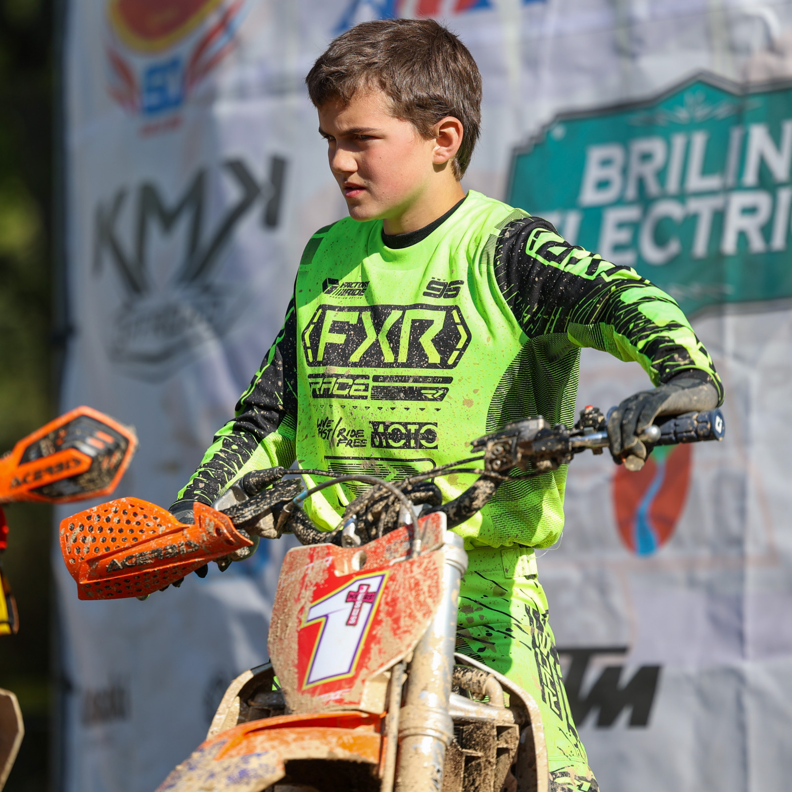 3CFCAFEF-0EB6-4B74-A418-0FEF2E1E7E8E