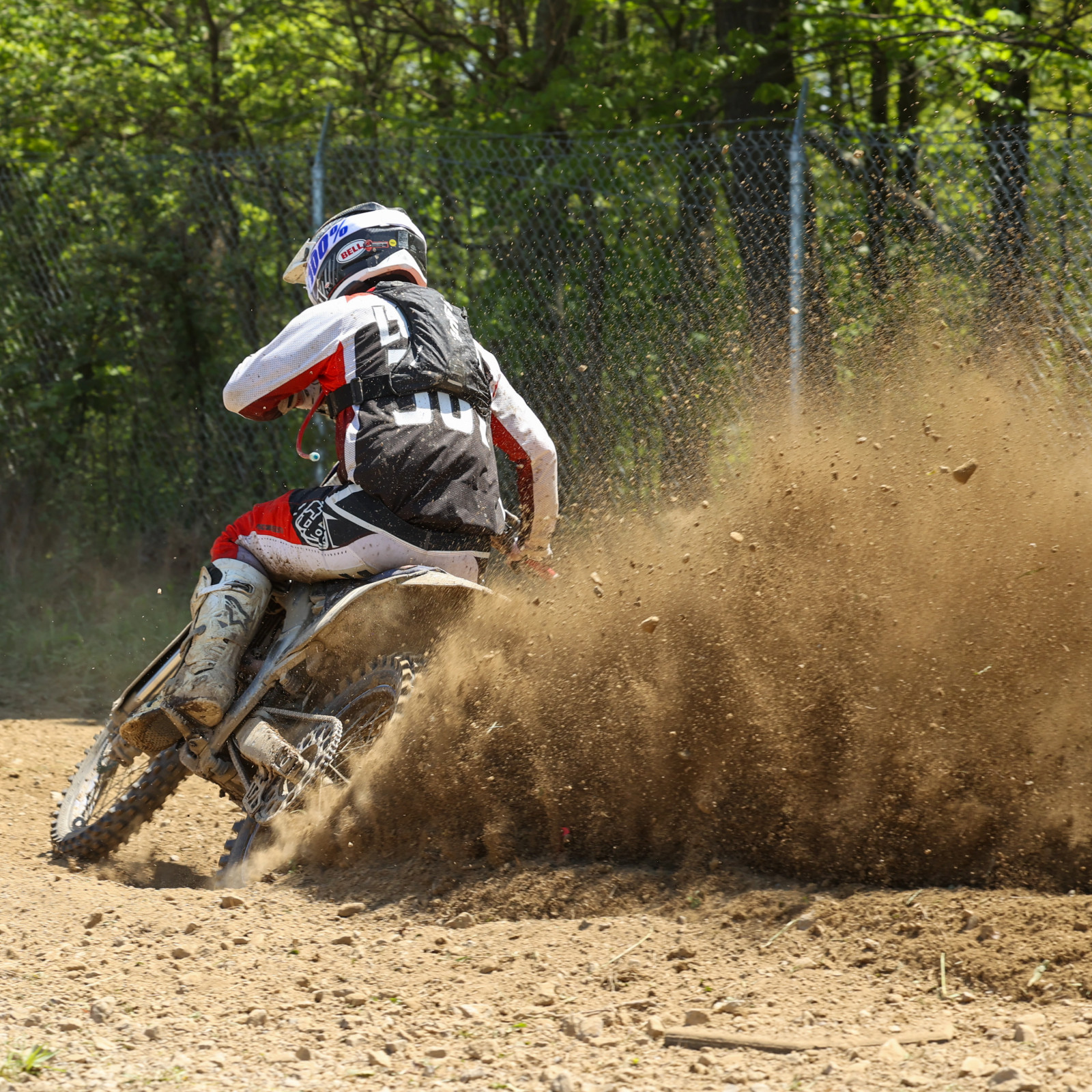 E4D141FB-1DDD-4E9D-90BF-53B08F1E30AC