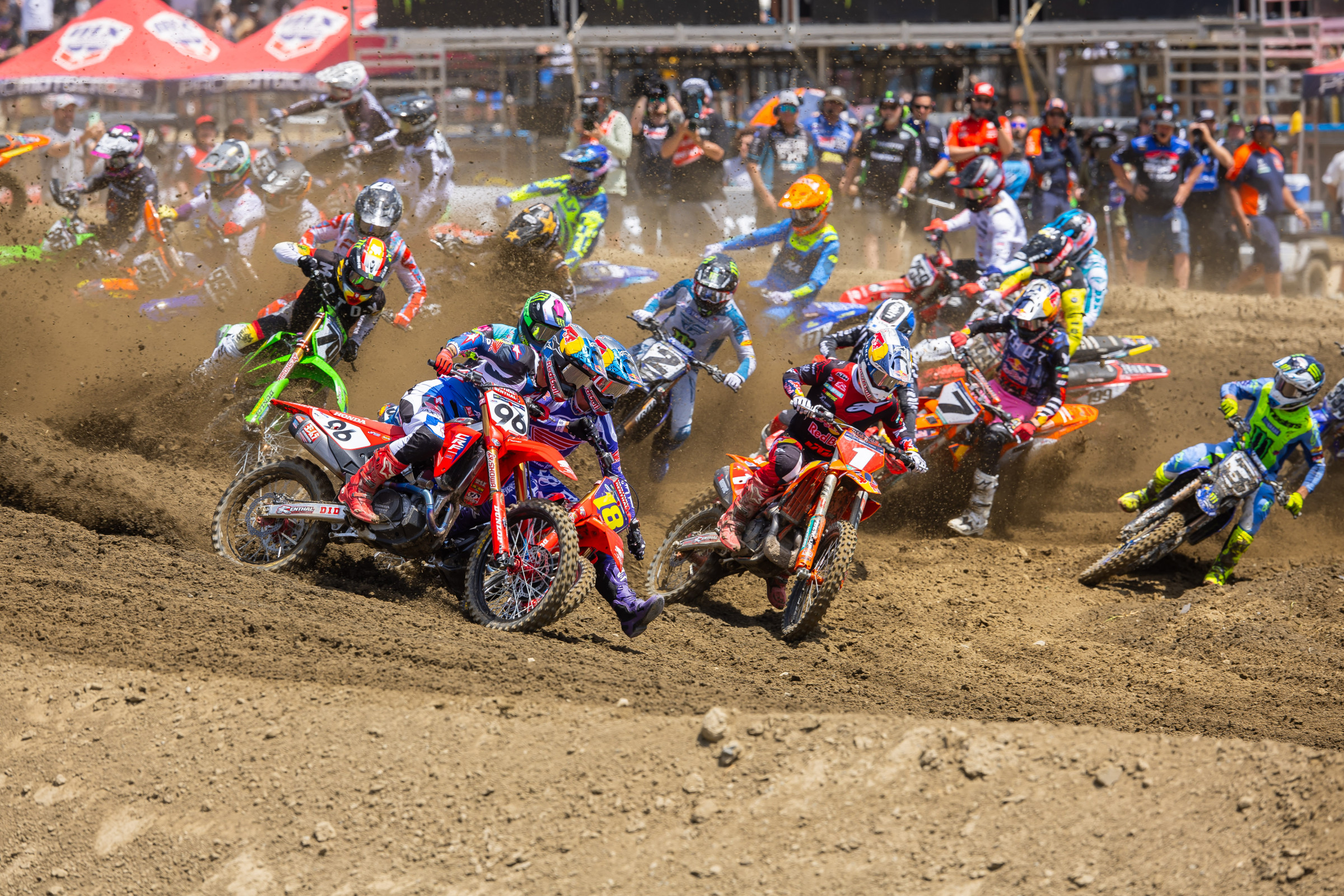 Jett and Hunter Lawrence had a close encounter in the first 450 moto.