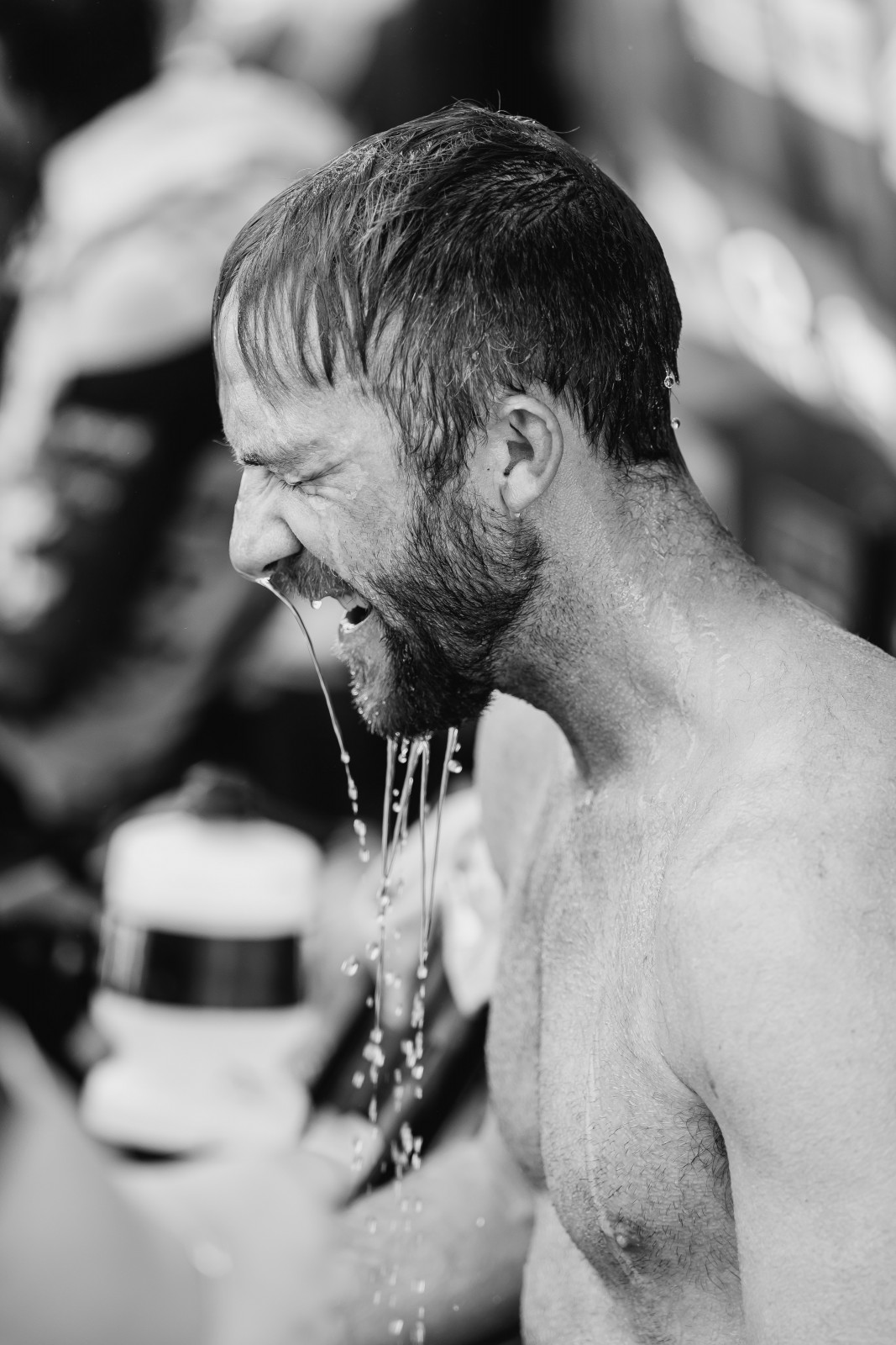 Eli Tomac cools off after the first moto at Hangtown.