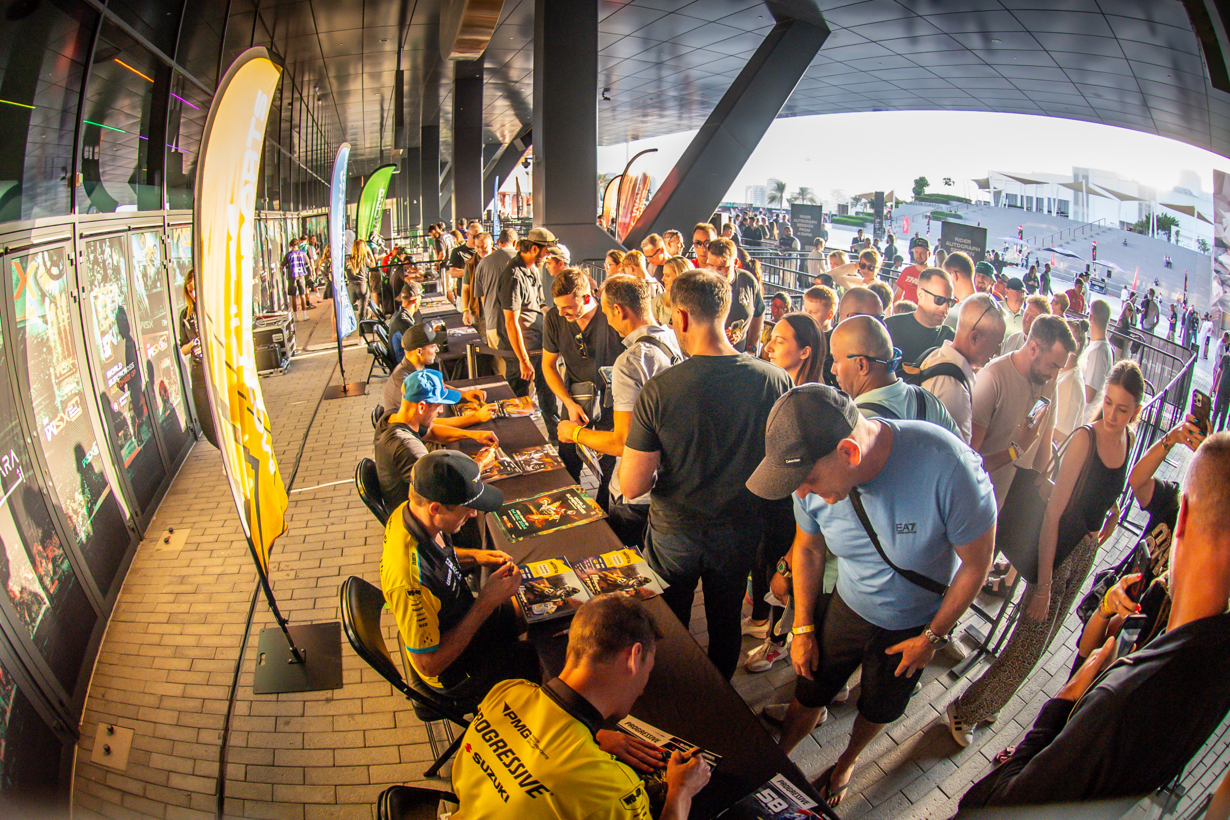 Abu_wsx24_signingsess_pmg-2619 (1)