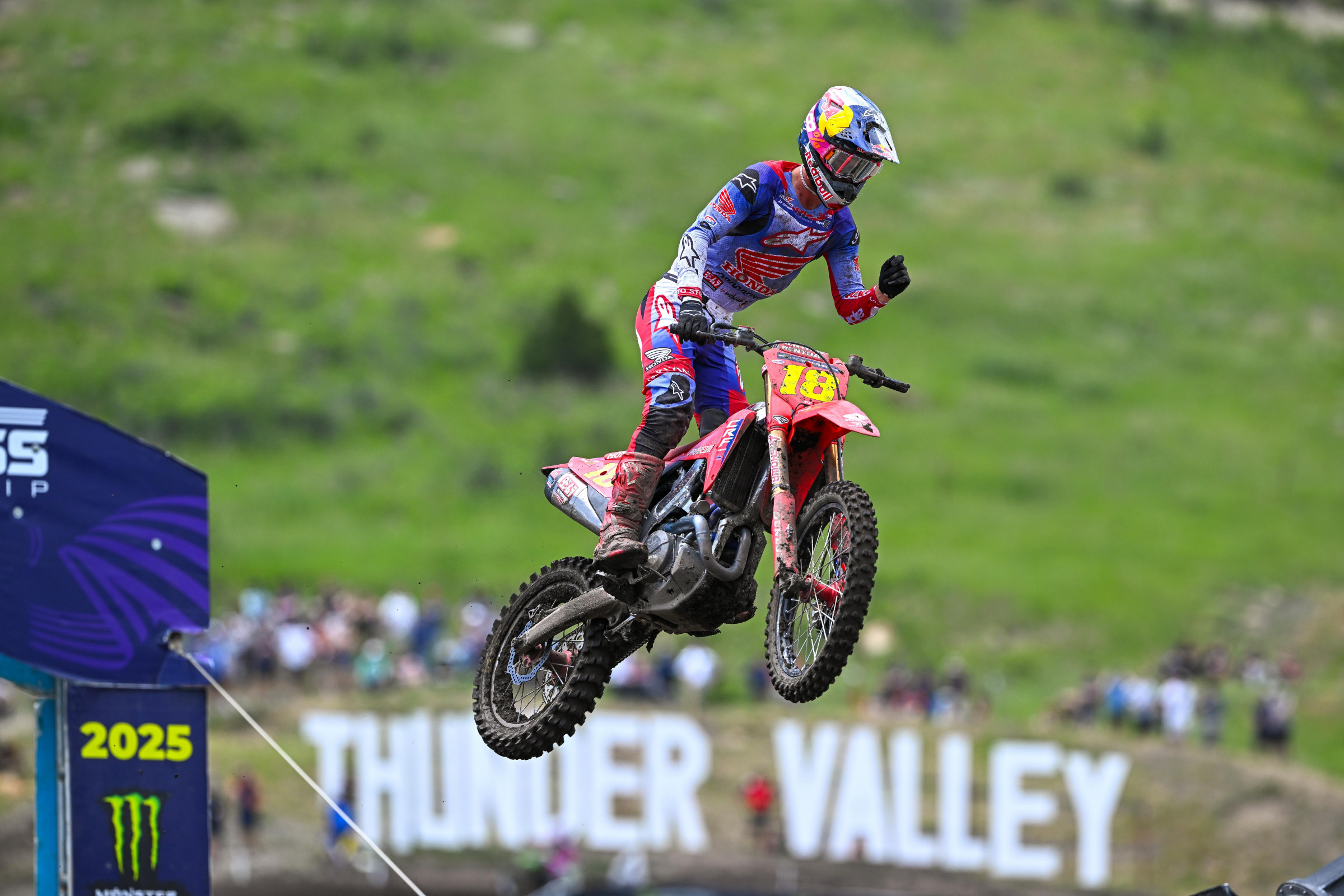 Five motos so far in 2025 450 MX and Jett Lawrence has four moto wins.