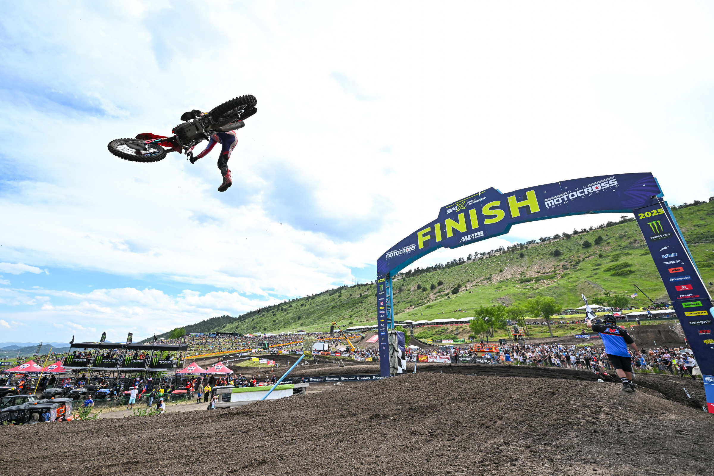 19 450 Pro Motocross starts for Jett Lawrence, 18 overall wins. Generational talent.