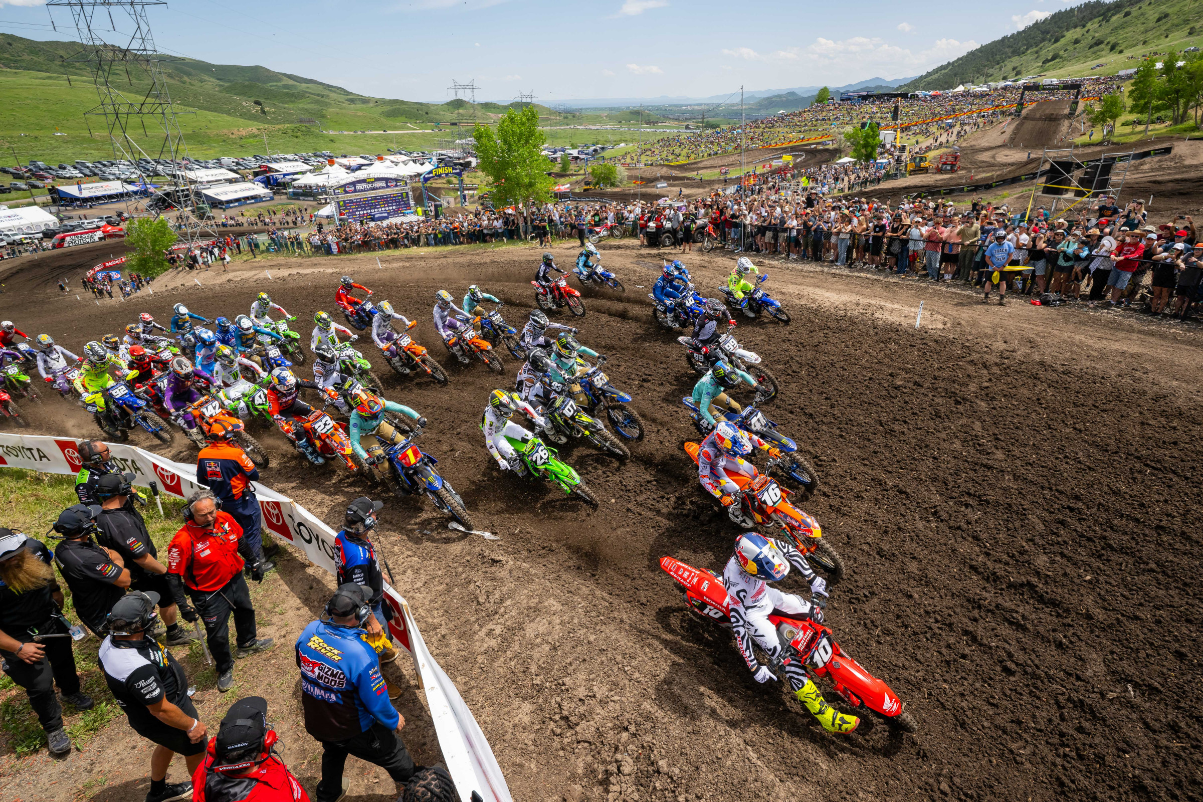 The start at Thunder Valley is anything but typical!