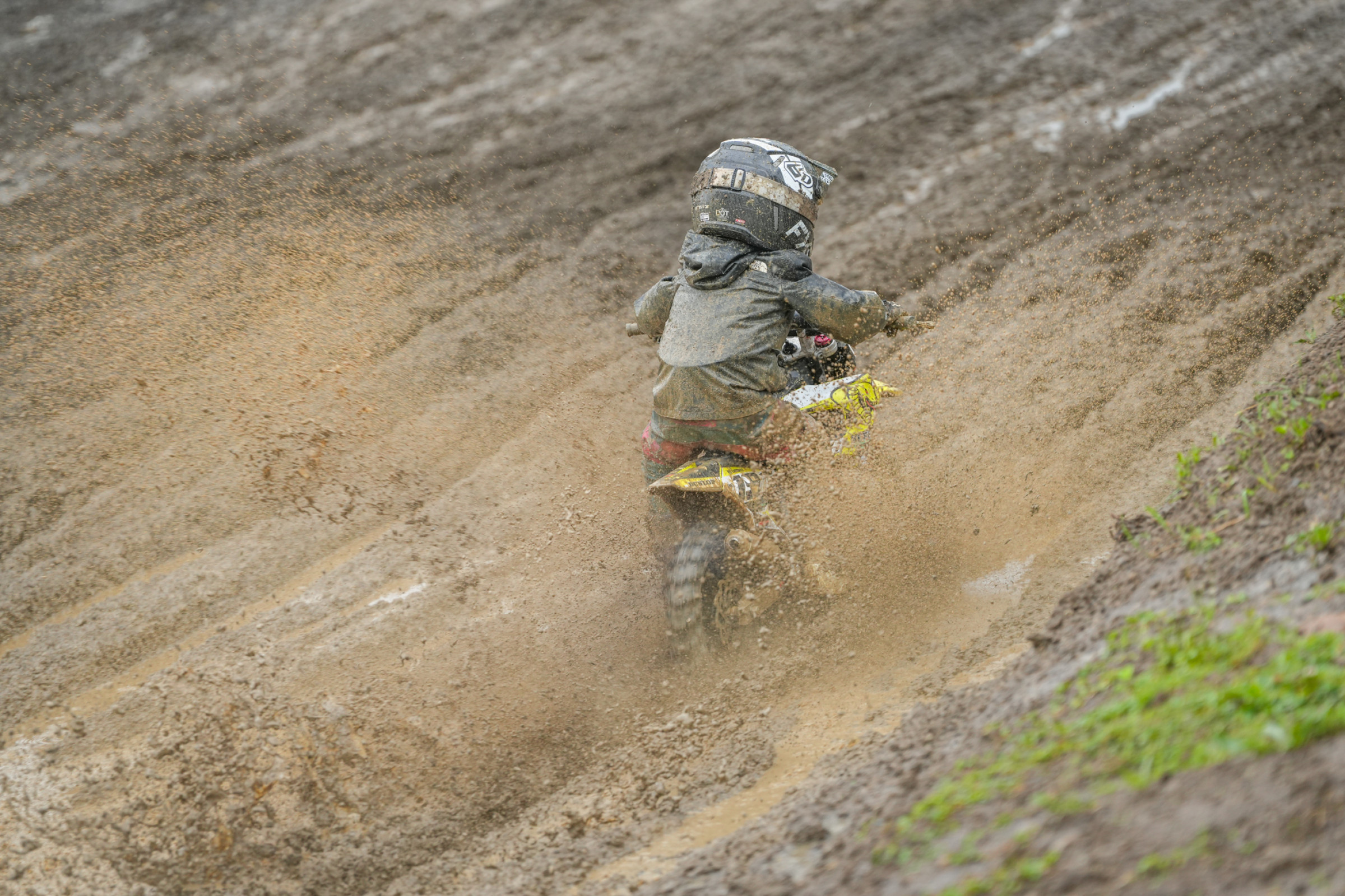 1749504853_f7cbd60d8f5d8d584787