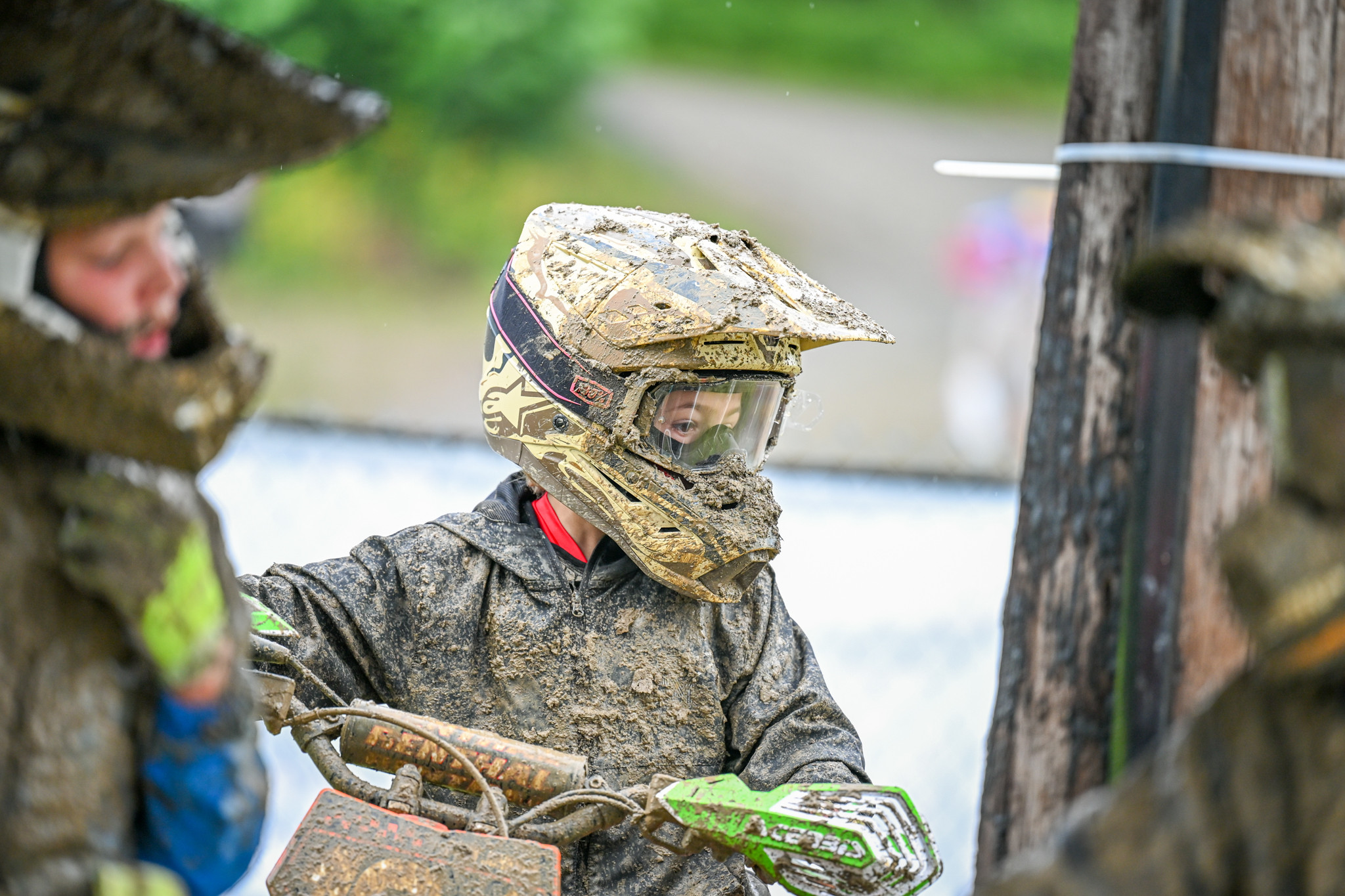 1749504969_d49fdbfc0f532ed0e229