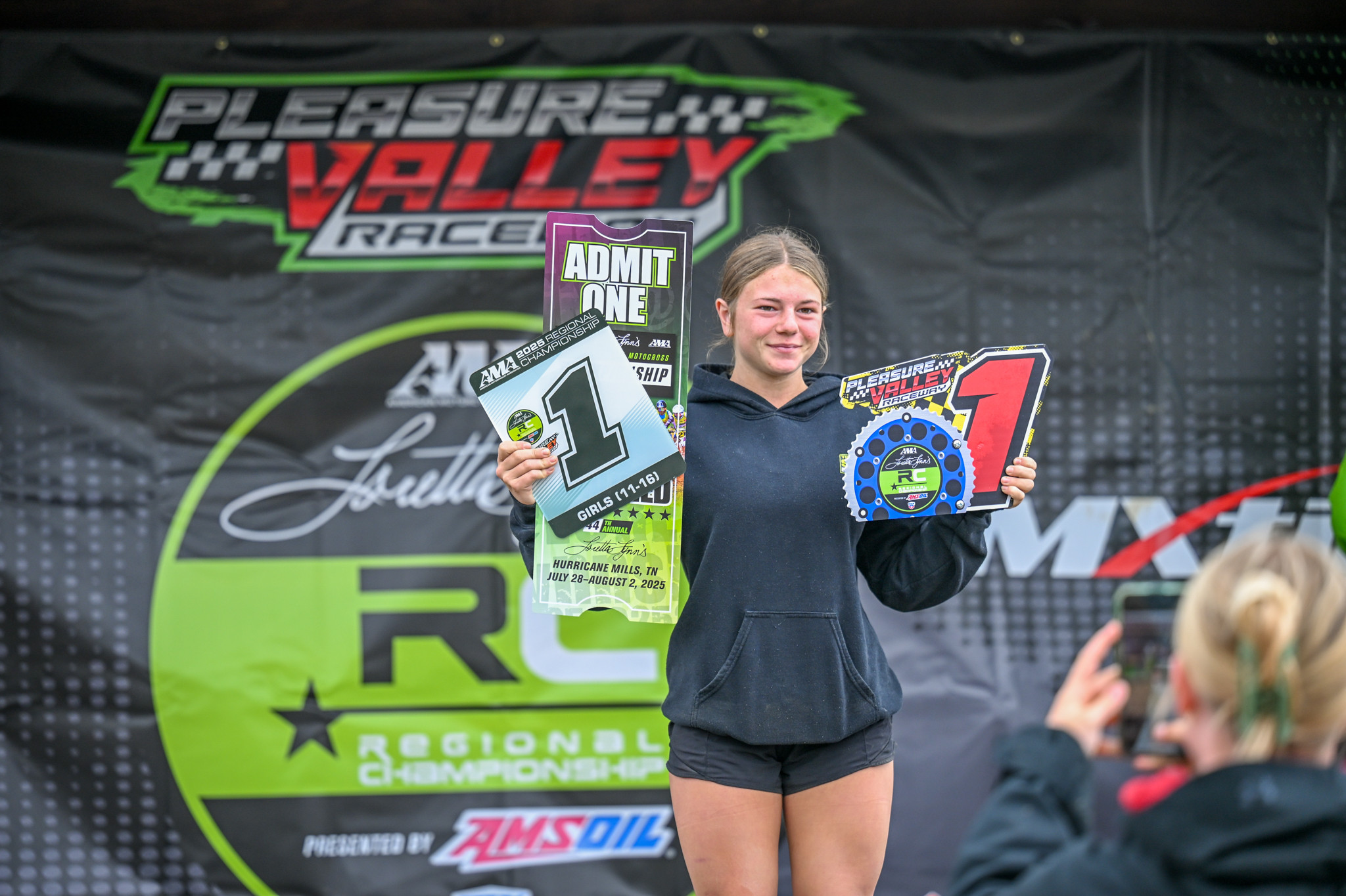 1749505315_fee4f203bd27efee3f43