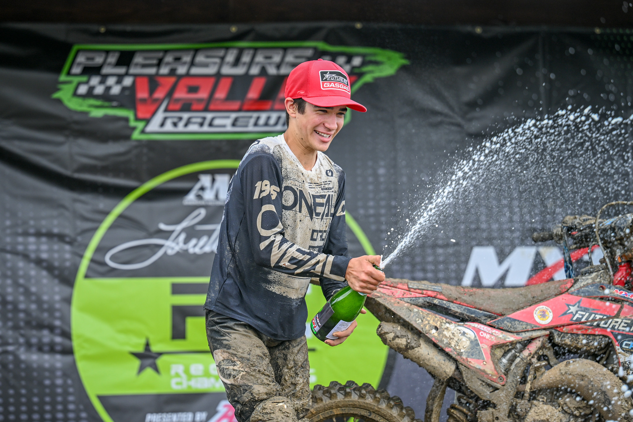 1749505326_c007efad789ea838d204