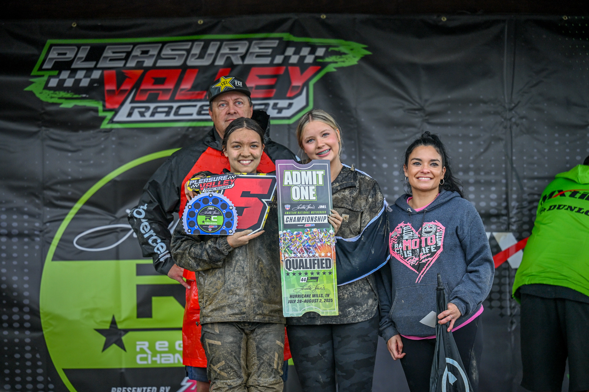 1749505327_0279a76a85338b4de62d