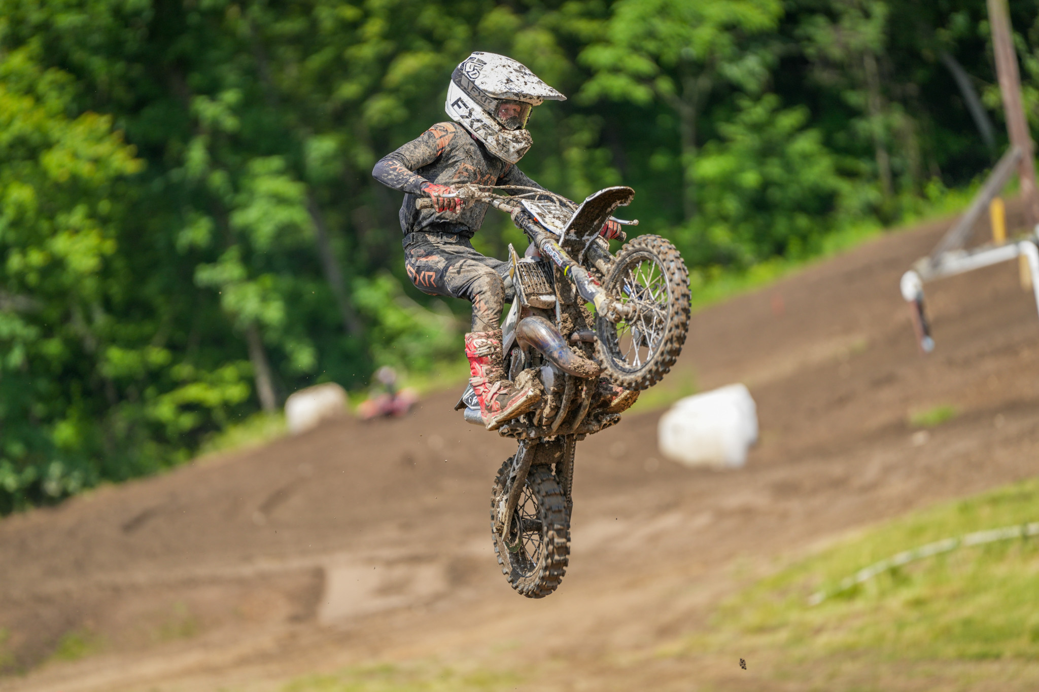 1749505771_bf8b01853256ef58d6c7