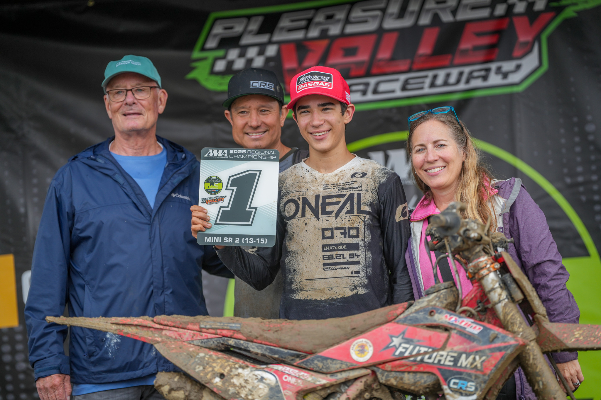 1749505781_481a493a05f11577a3fd