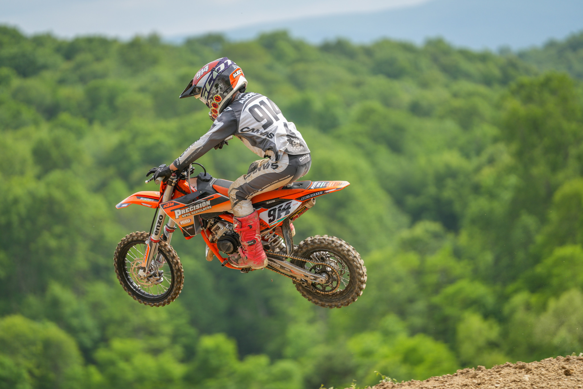 1749505912_d500bb1140886951350b