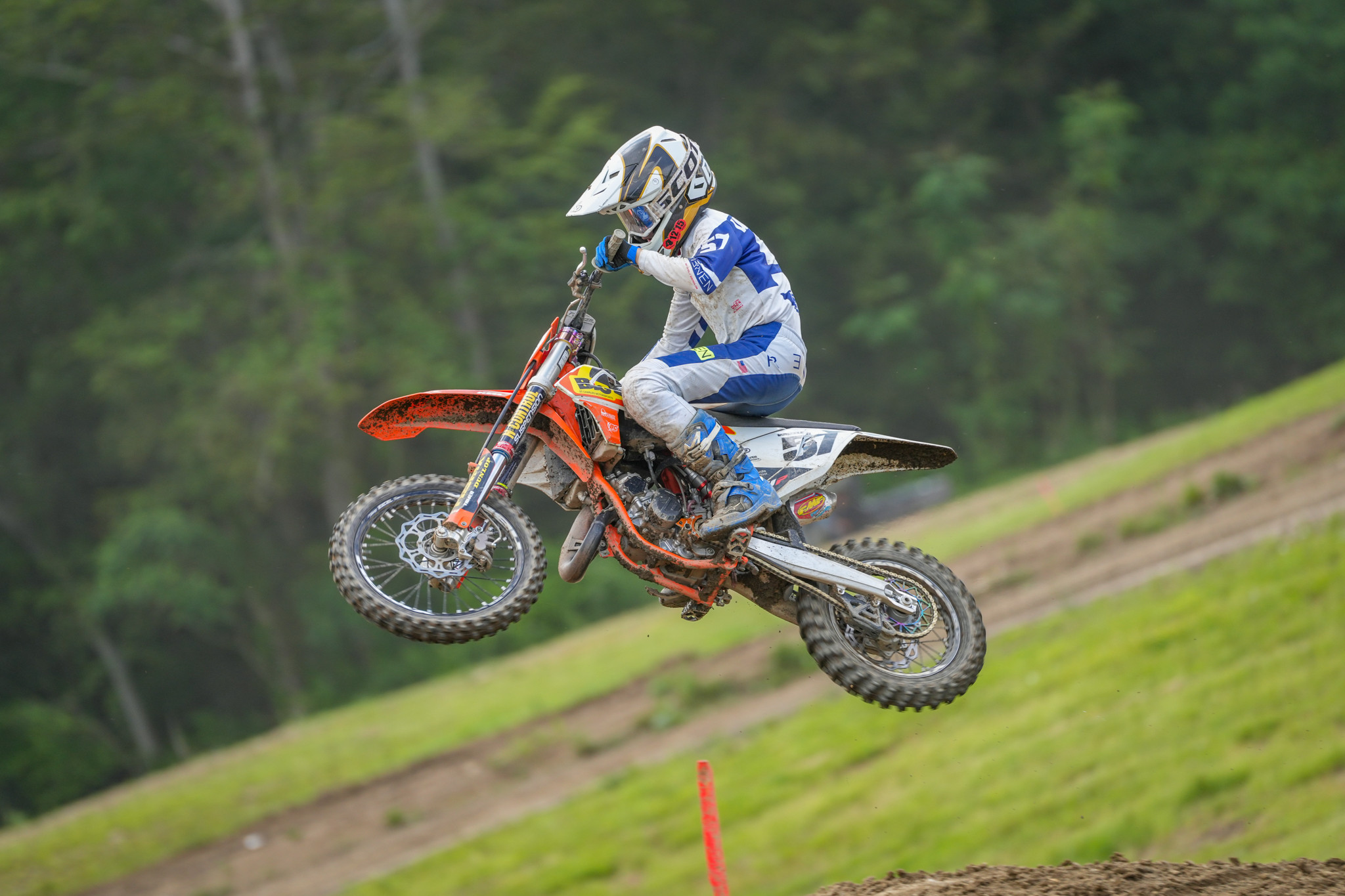 1749505914_f6f5e2015eb1cad2961e