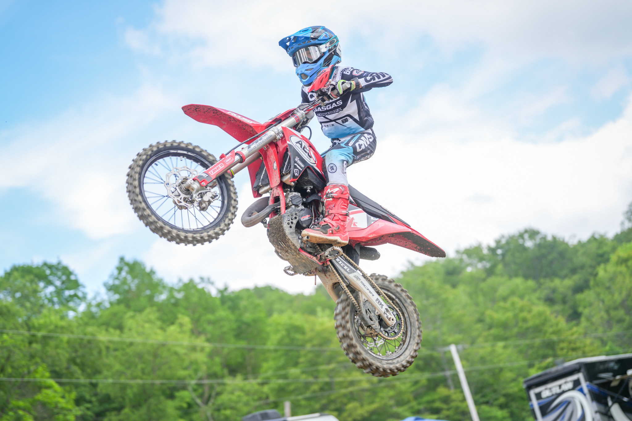 1749505915_c0cdfafc8920e088c204