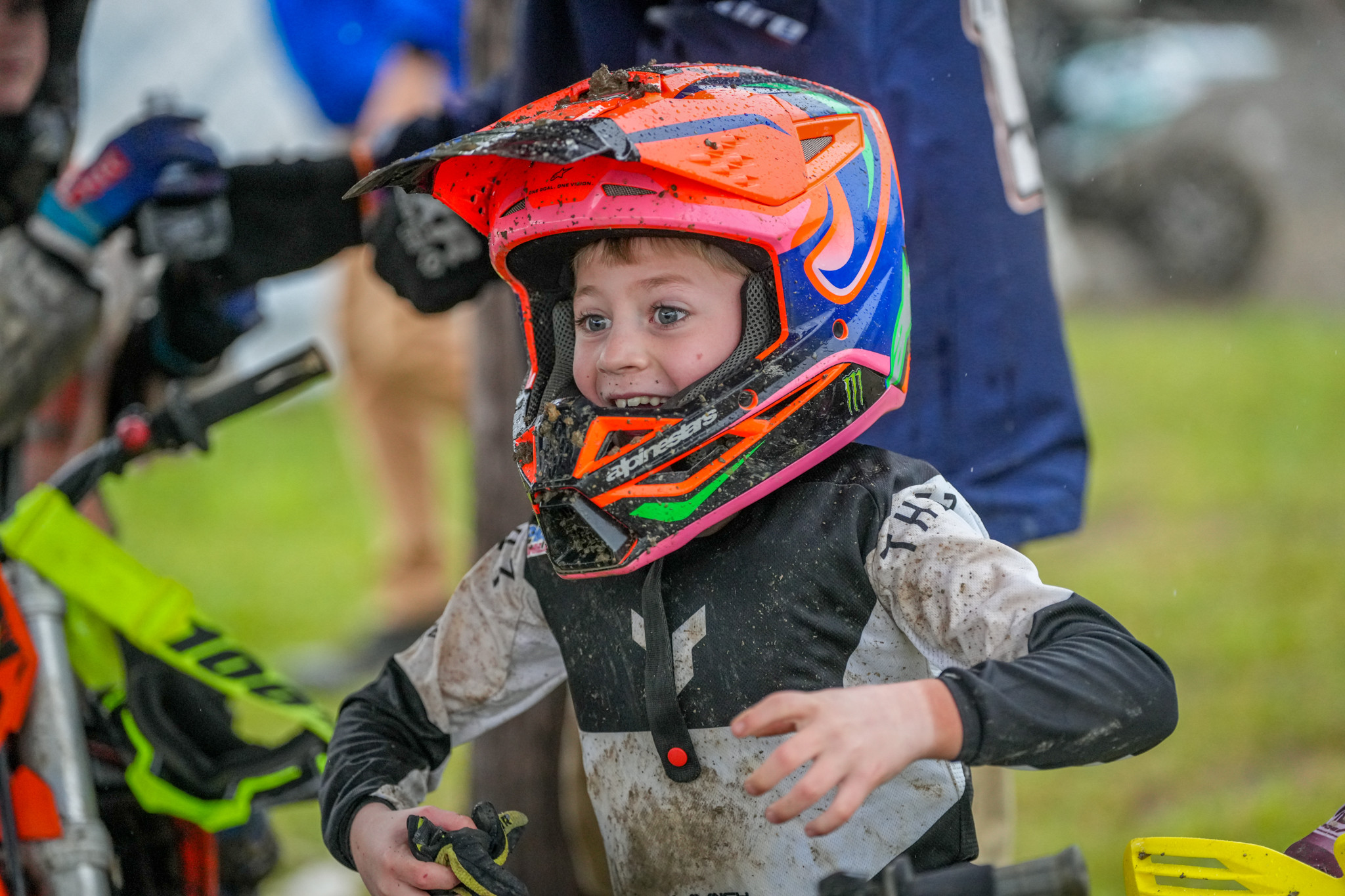 1749505924_a4da71f298e6d4937723