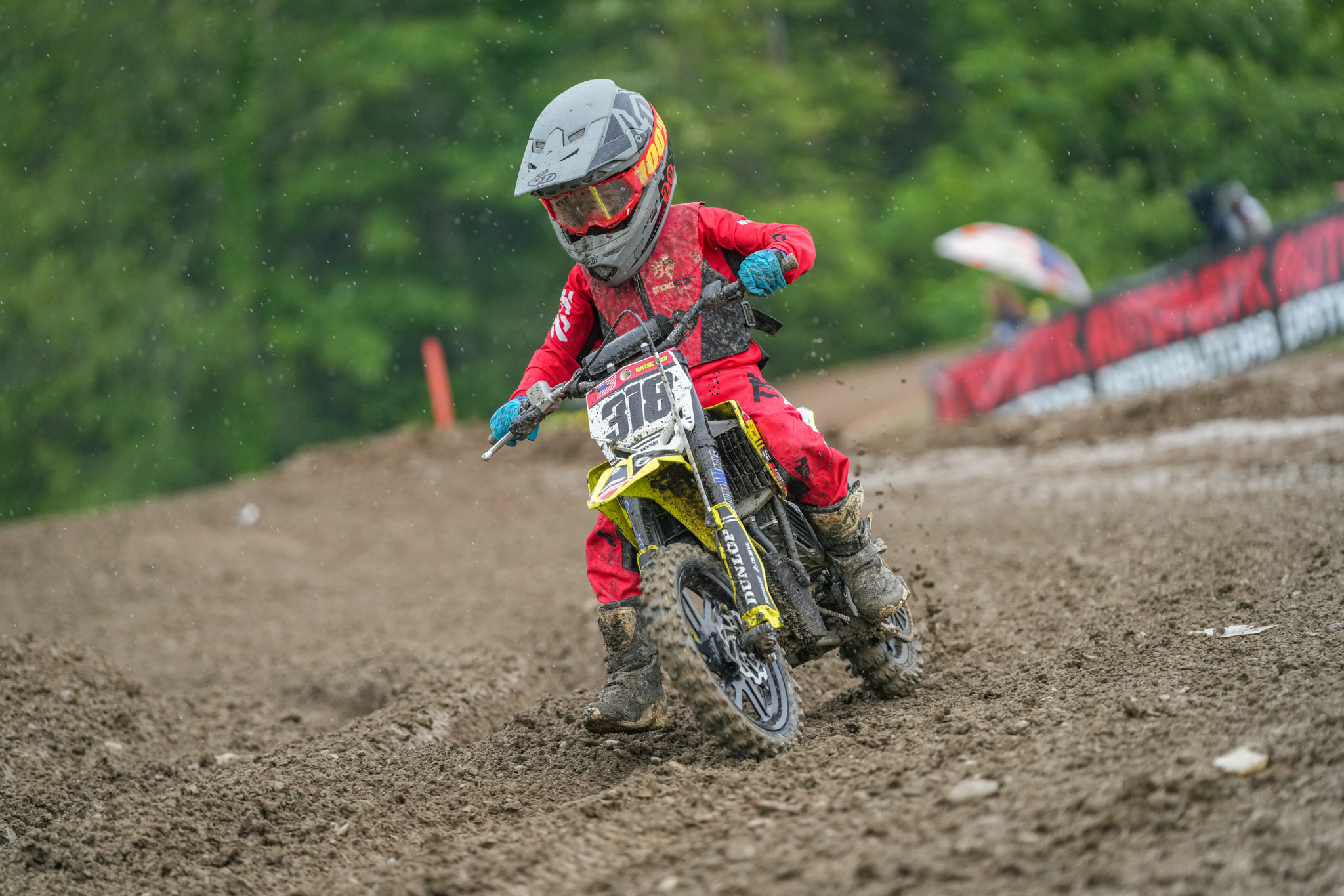 1749505927_06416bebc1f3843ab485