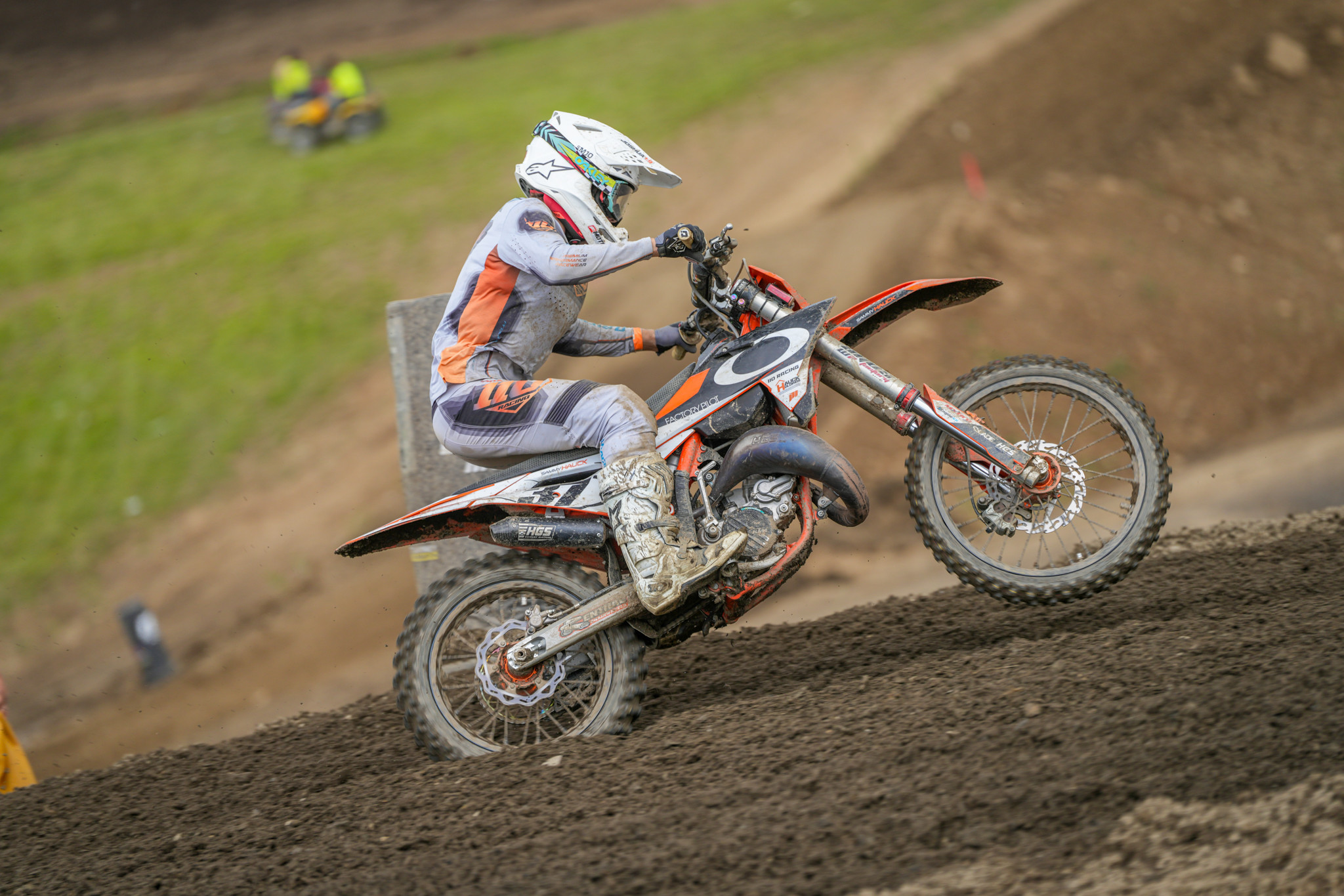 1749505927_99a61ae82b324c25a222