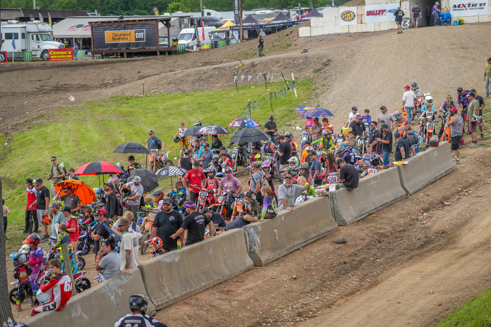 1749505934_52cd7973c50566a2cf87