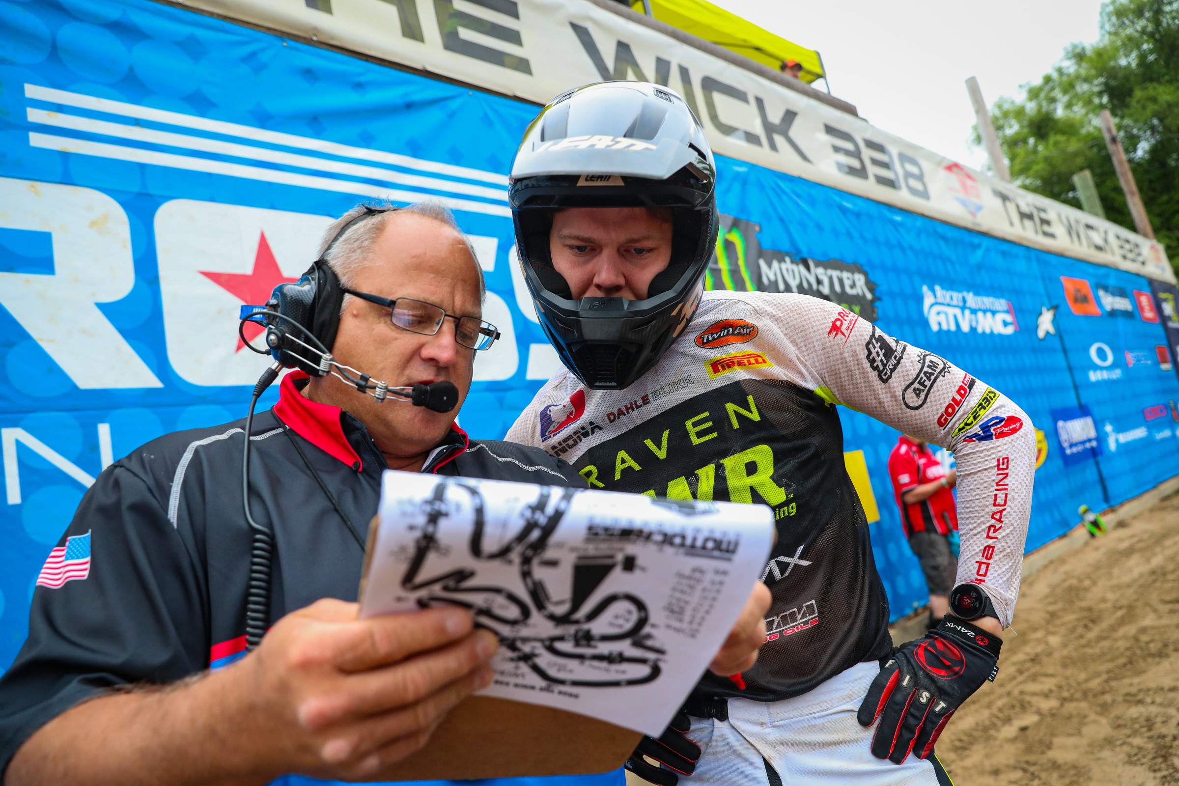 Cornelius Tondel asking AMA officials for some help!