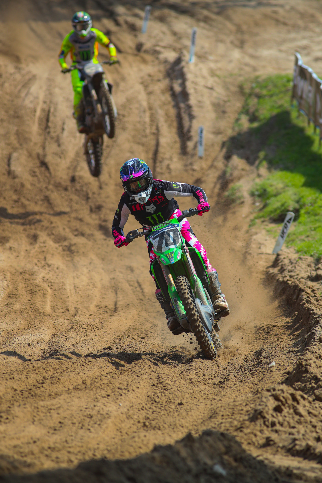Jorge Prado with Eli Tomac behind him.