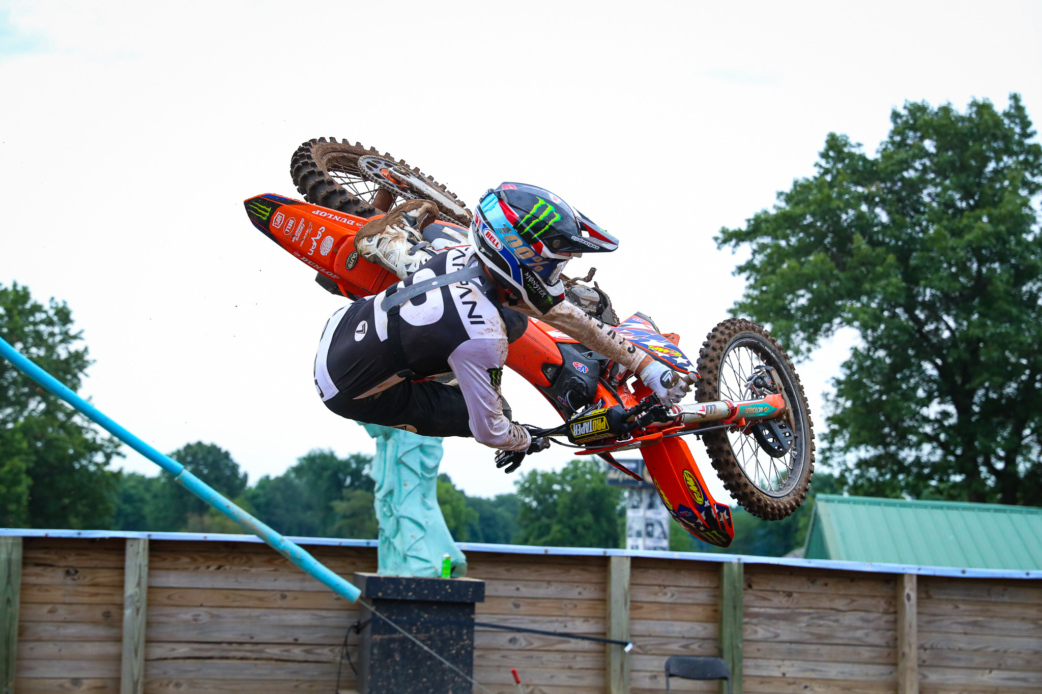 The beginning of Jeremy Fappani's crash...