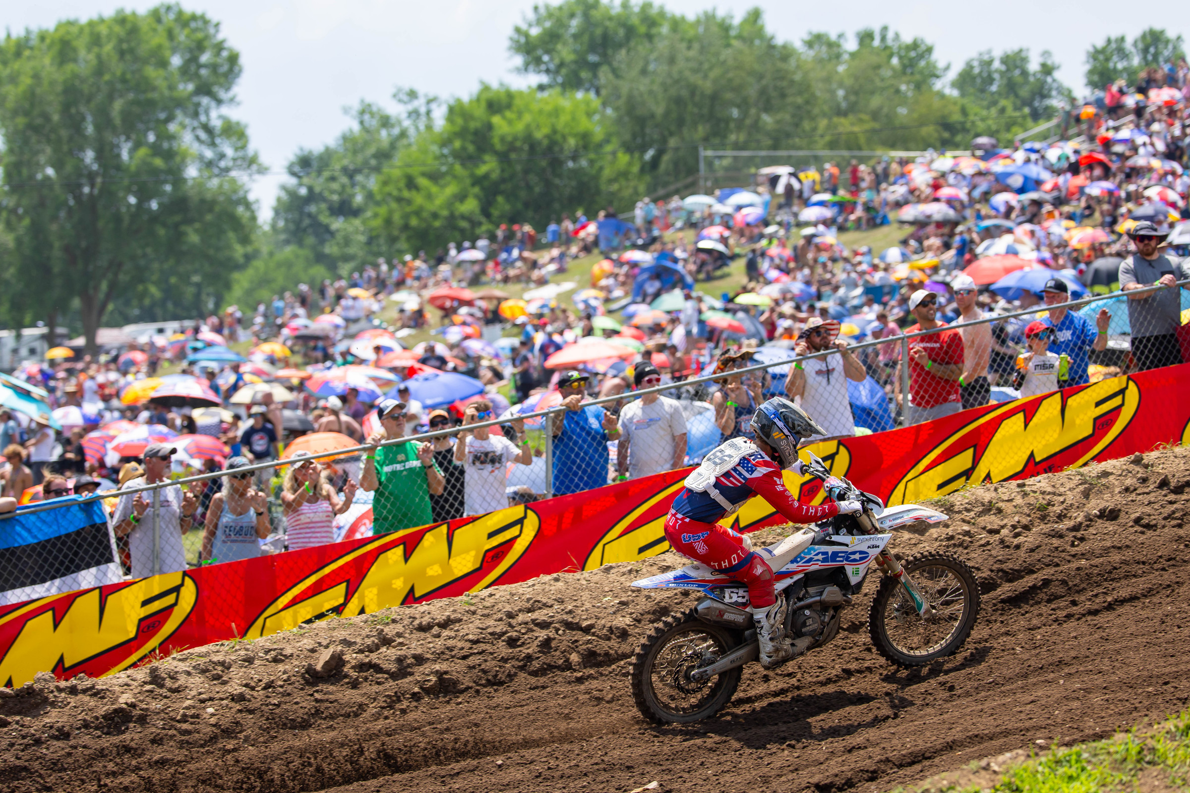 Turner has been rocking the chest protector over the jersey all year. Our guy Mitch Kendra backs the look.