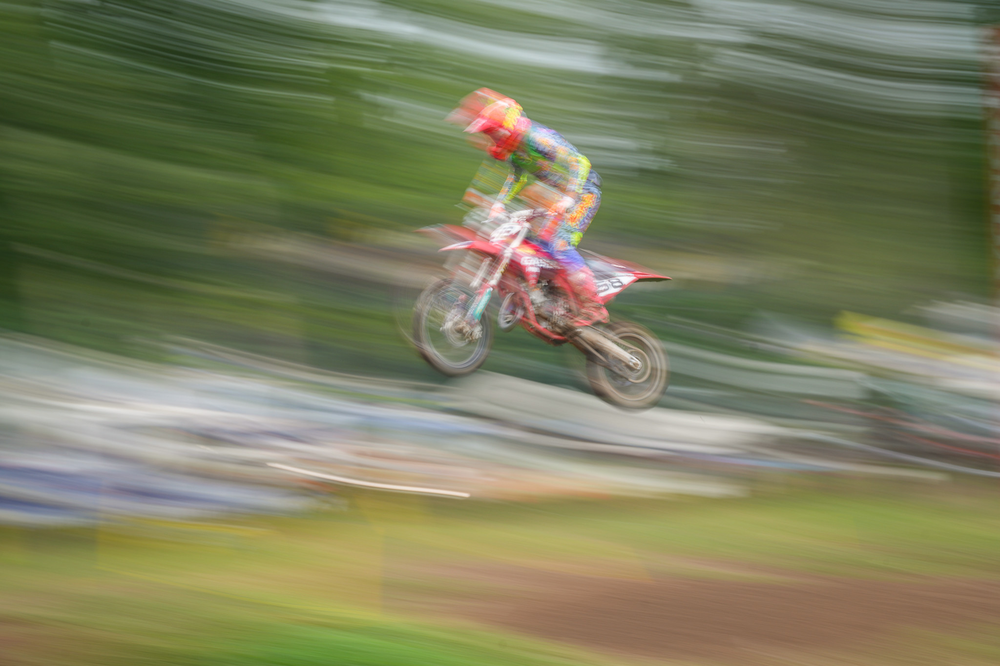 Darren Pine flying aorund at the Ranch.