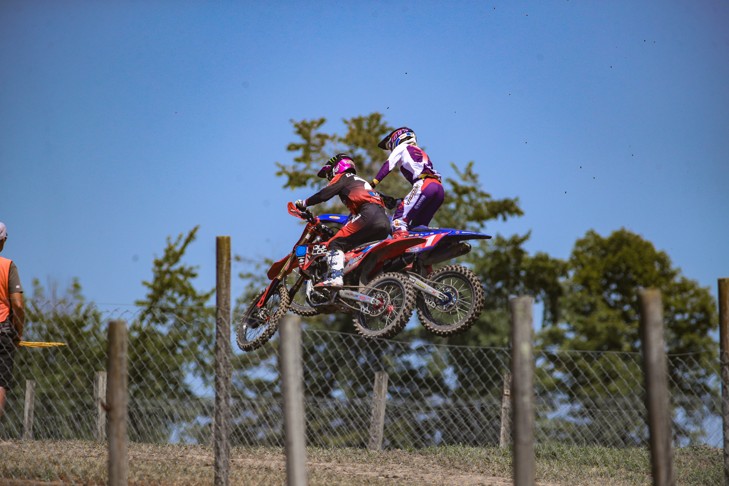 Charli Cannon and Lala Turner swapped the lead several times on the last lap. 