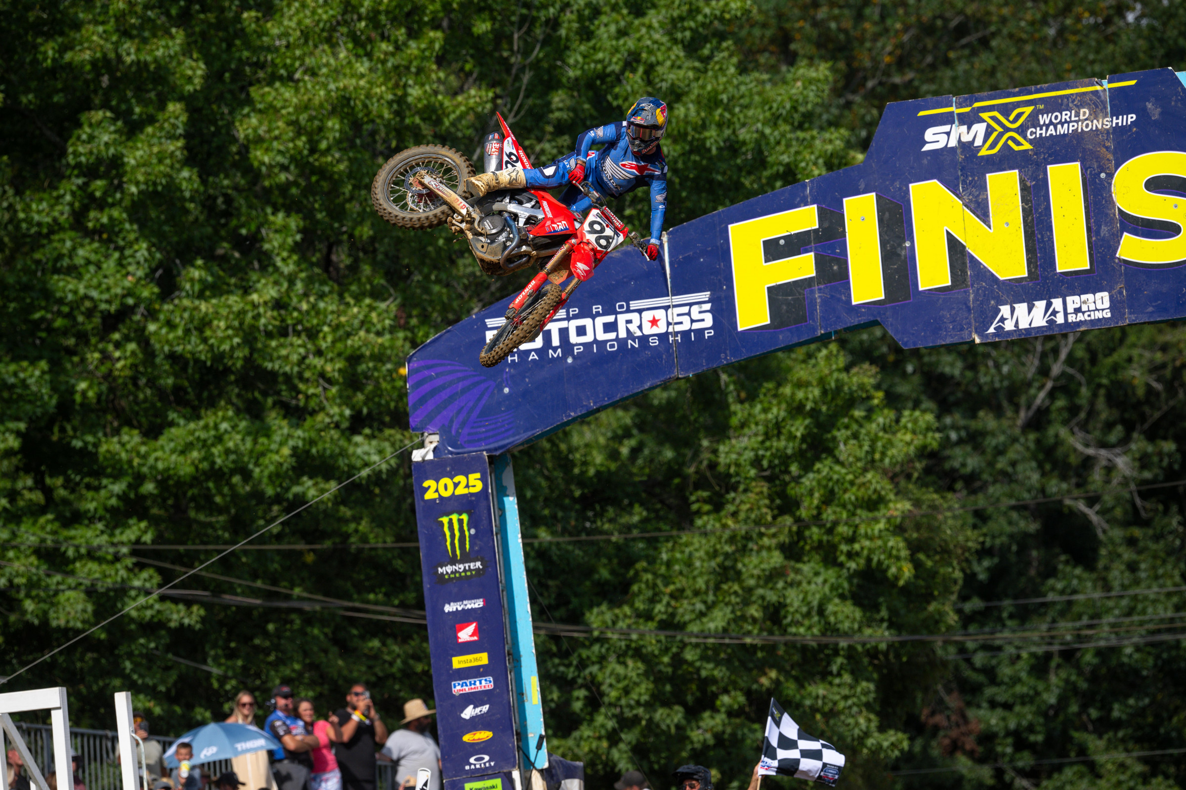 Hunter Lawrence takes the final 450 Class Pro Motocross moto win of the 2025 season.