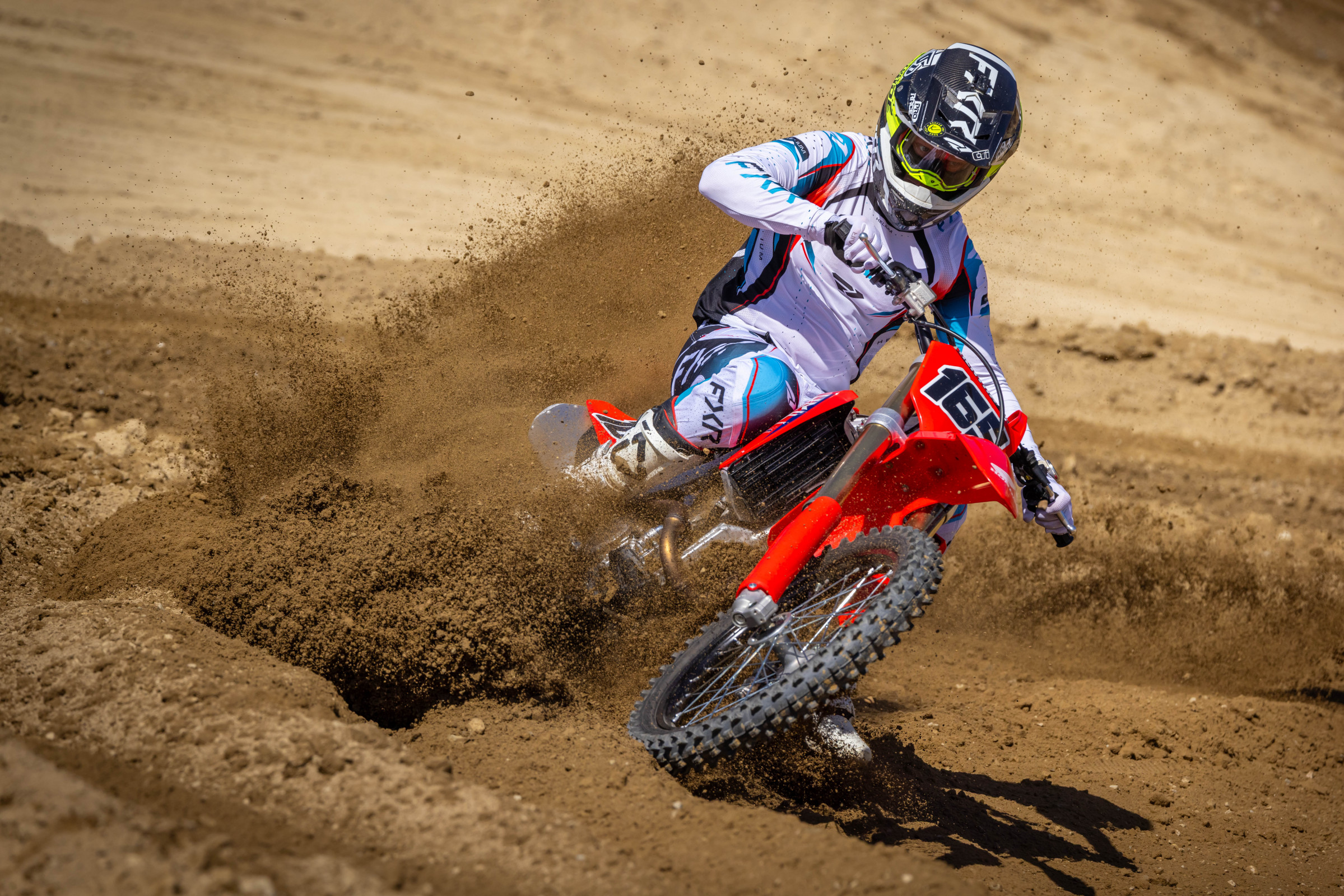 Watch: 2026 Honda CRF450R and CRF250R Bike Intro & First Ride