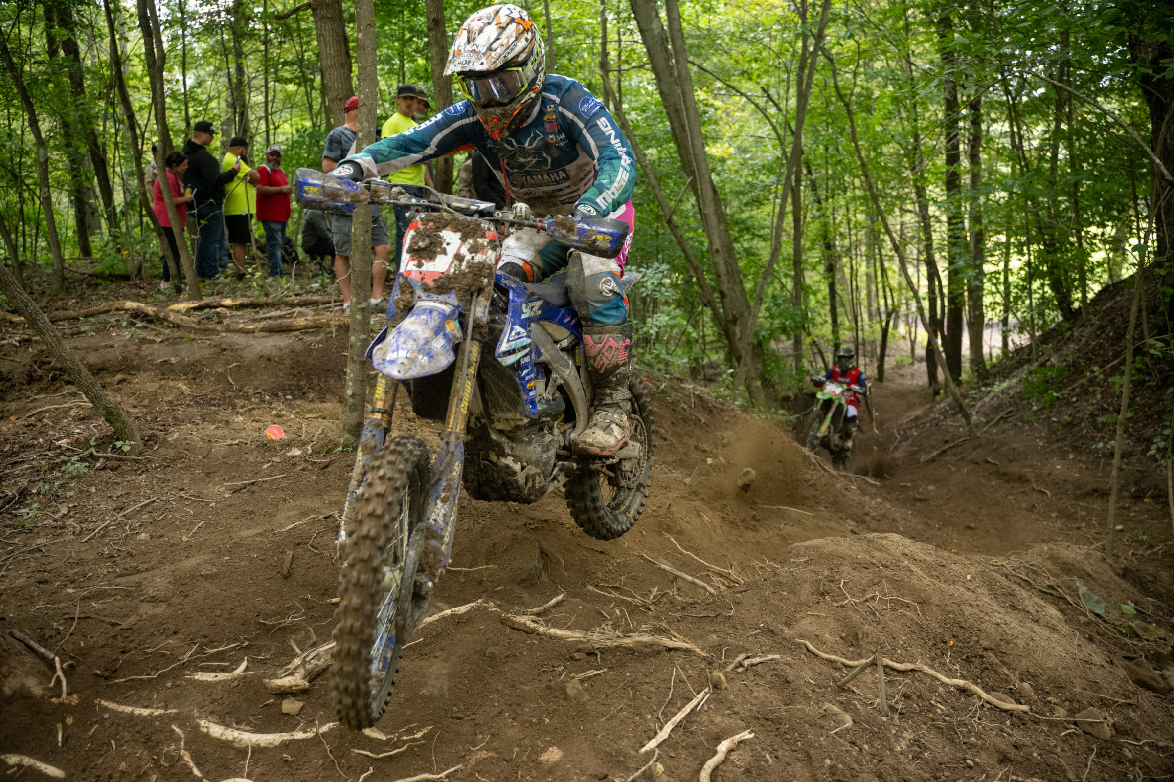 Liam Draper (AmPro Yamaha) battled back after holding the lead to finish third overall and second in the XC1 class. 