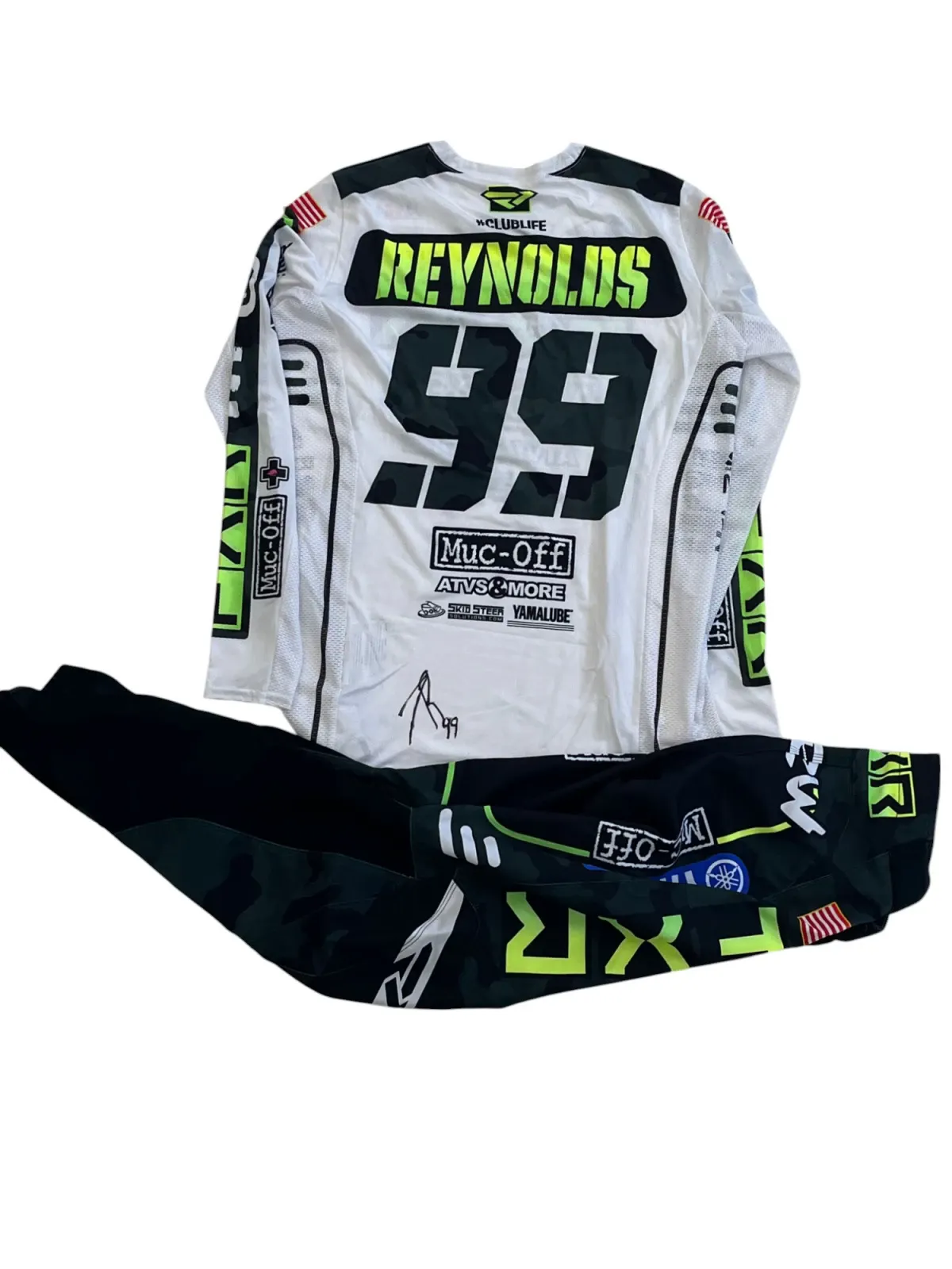 005_REYNOLDS_KIT_AUTO-Photoroom
