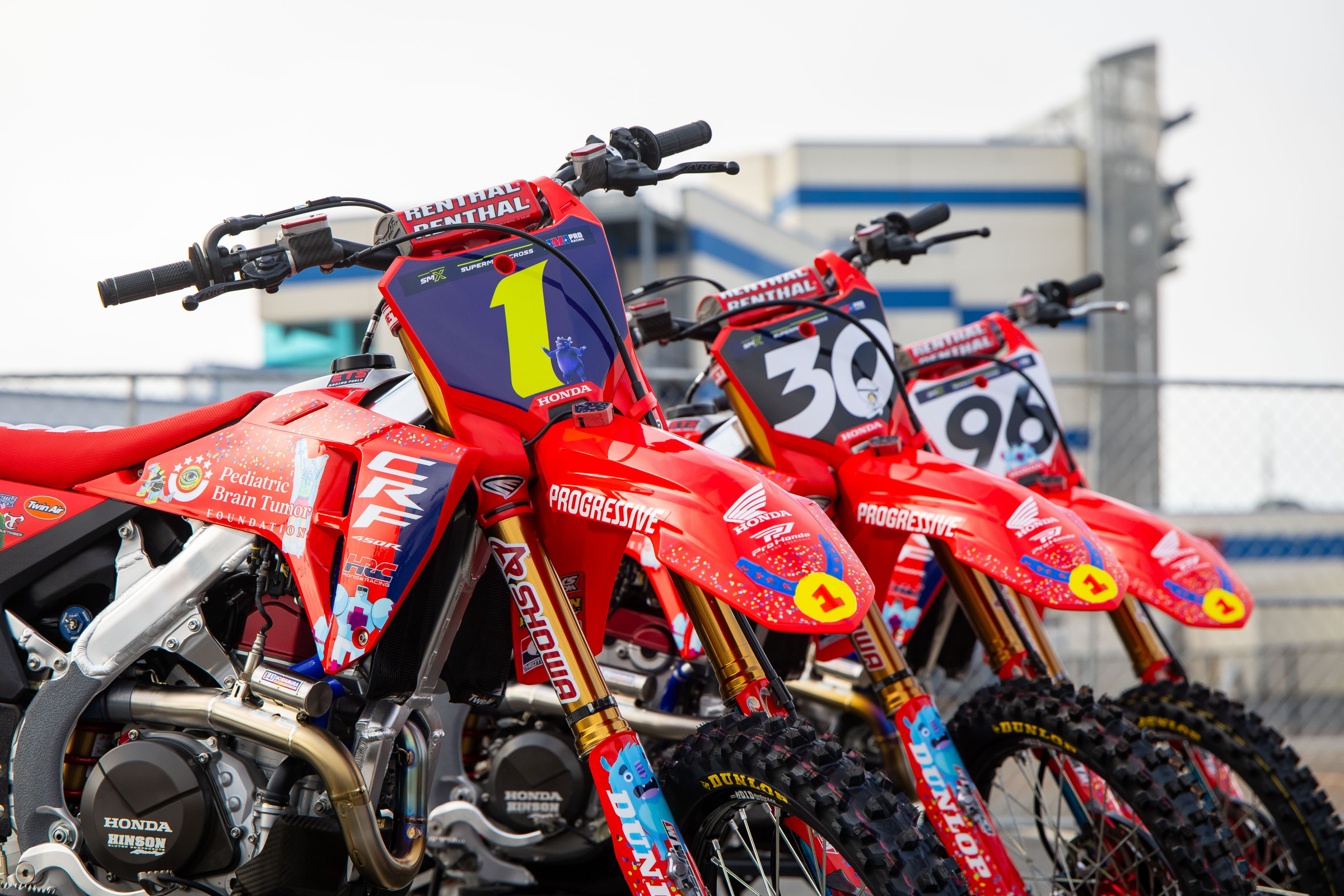 Honda HRC Progressive and Pediatric Brain Tumor Foundation Team Up at SMX Playoffs 1: Plastics Now Up for Auction