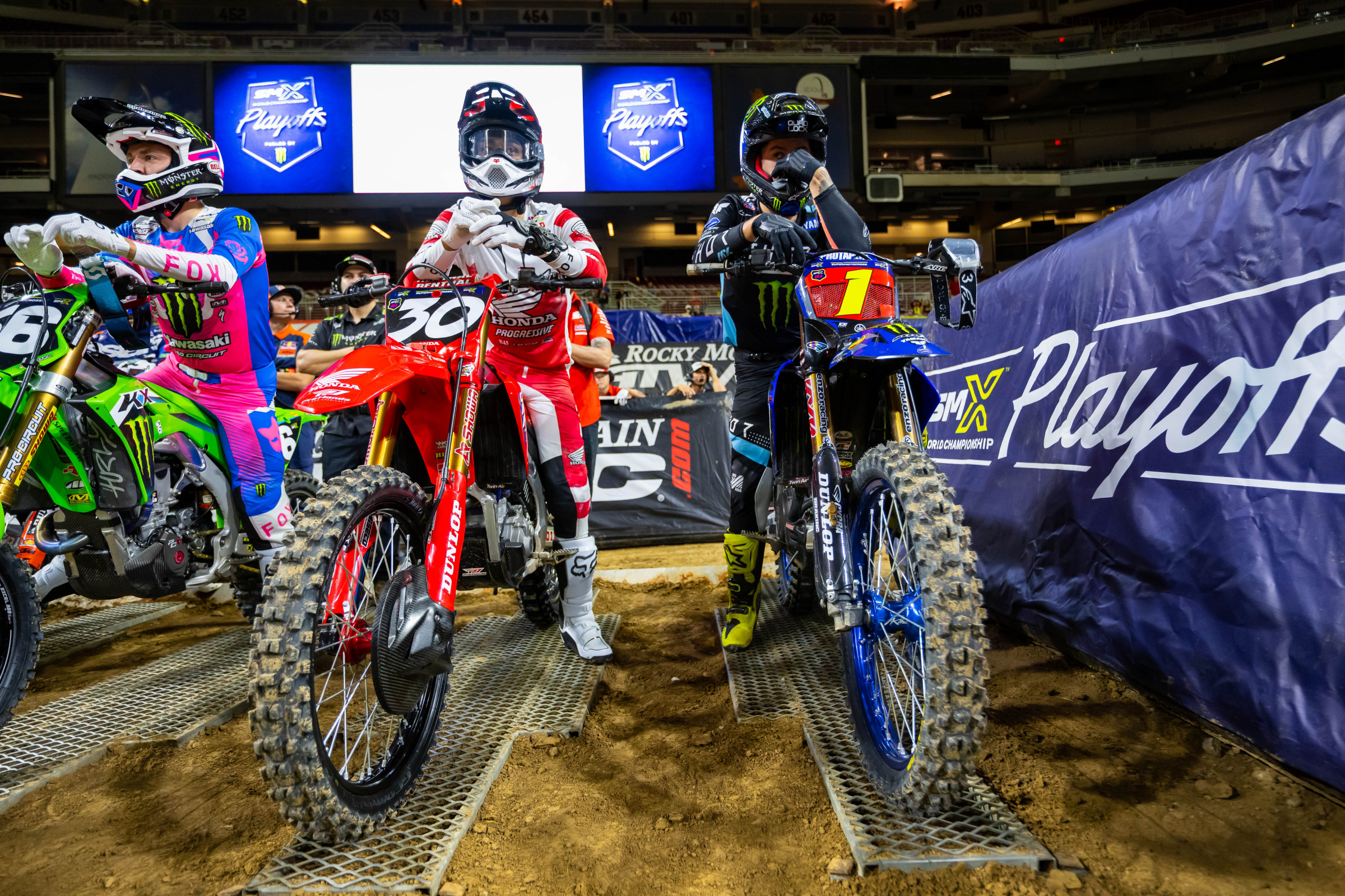 Battle Lines: Hunter Makes 450s Close, Shimoda Survives for 250 Win