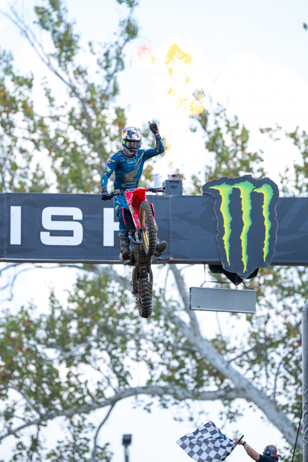 Australia's Jett Lawrence (Honda) won the MXGP qualifying race.