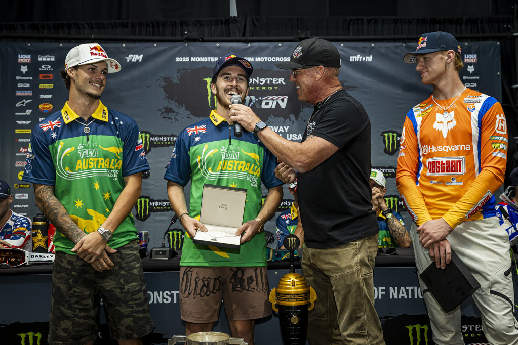 Jett Lawrence, Hunter Lawrence, and Kay de Wolf