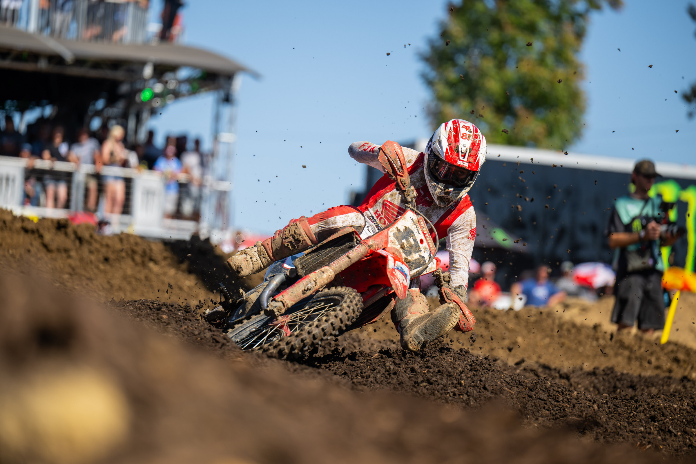 Shimoda's 2-6 scores helped Japan earn 11th overall.