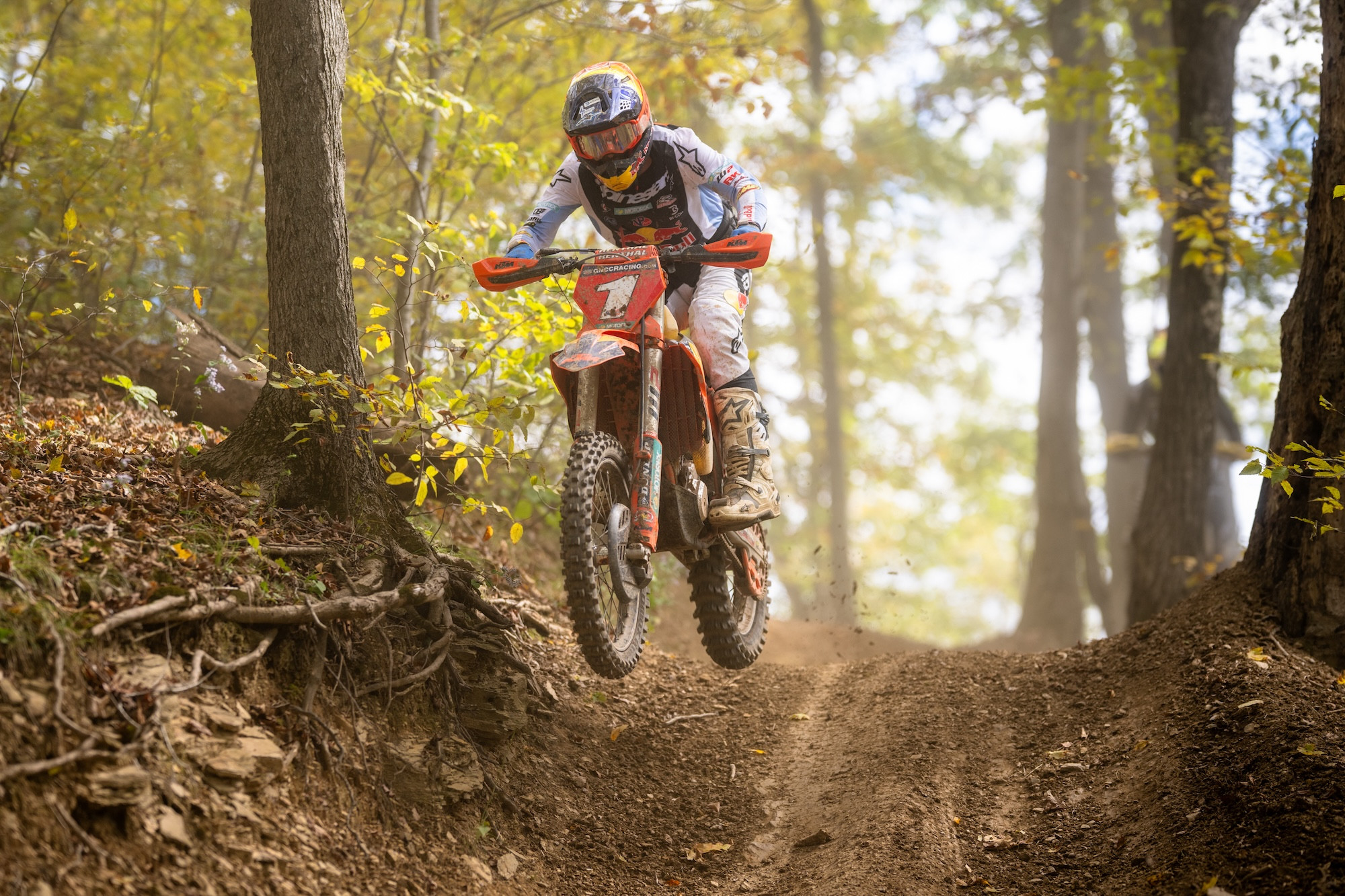 Johnny Girroir returned to action after a season marred by injuries. He actually sacrificed his race to help Davis.